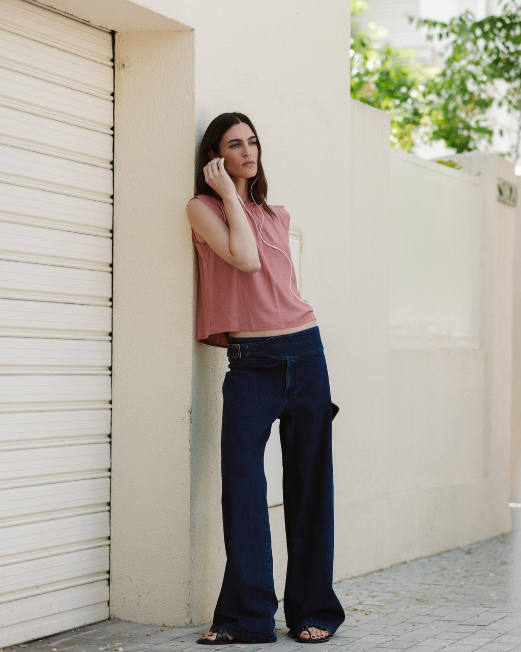 Jeans Cinturón Hebilla Lateral Azul Oscuro