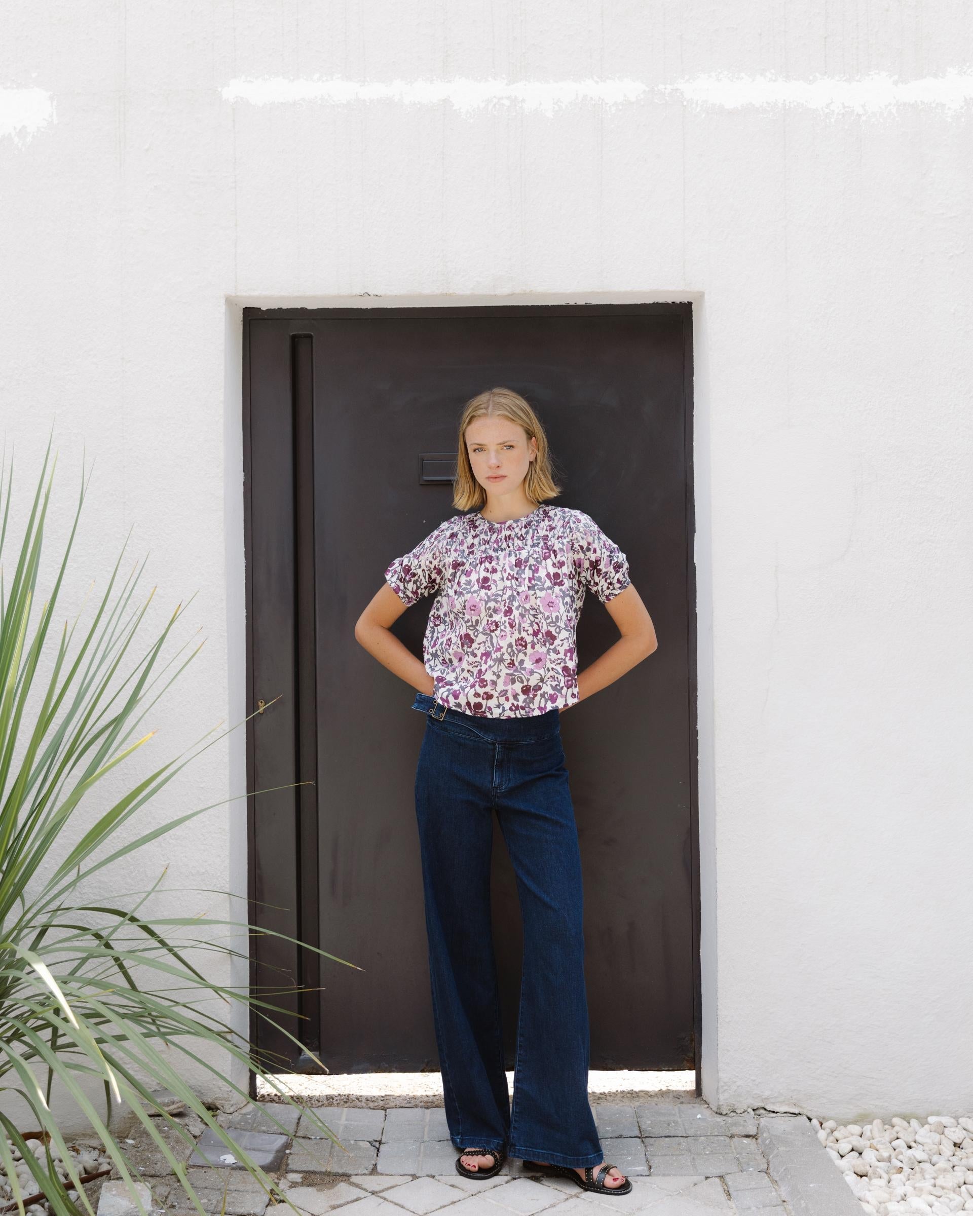 Blusa Detalles Canesú Estampada Morado