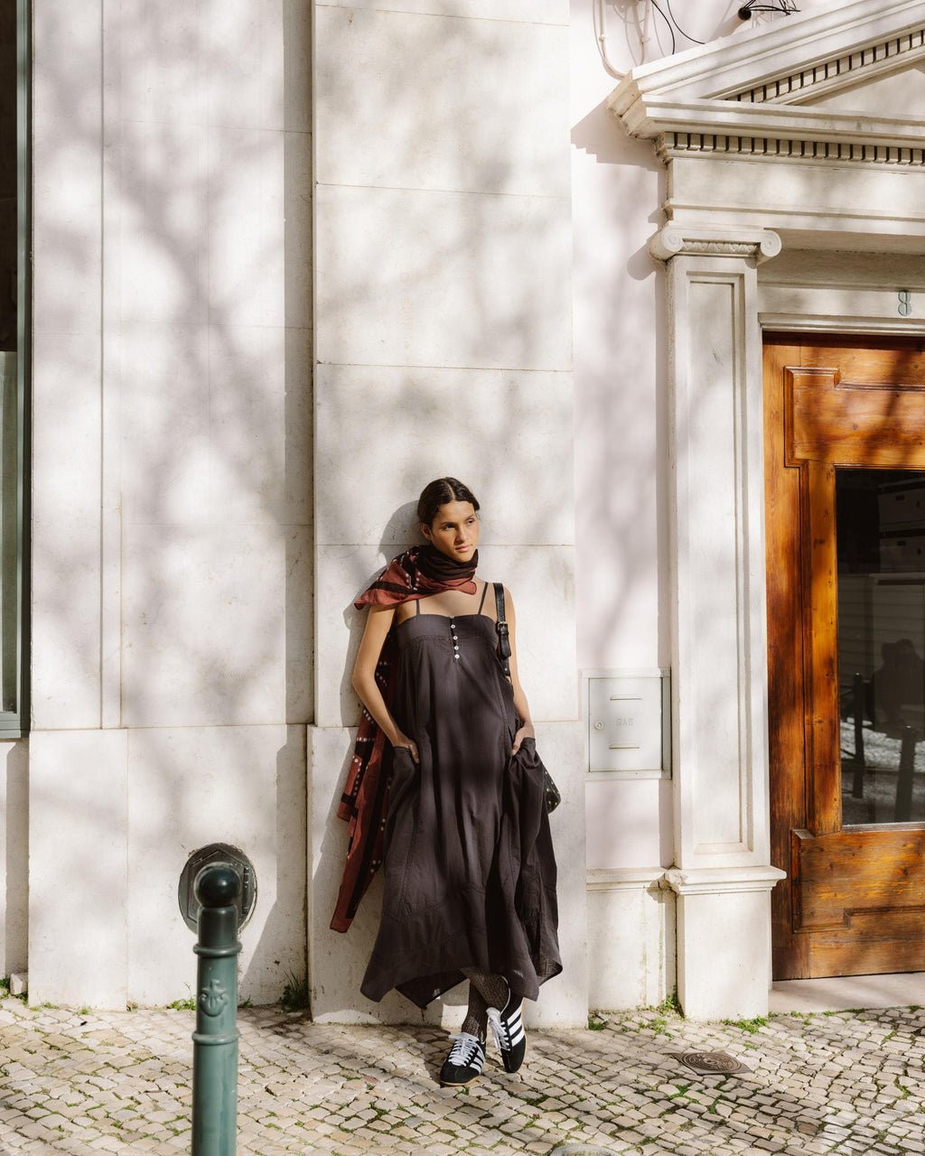 Vestido Puntillas Bolsillos Antracita