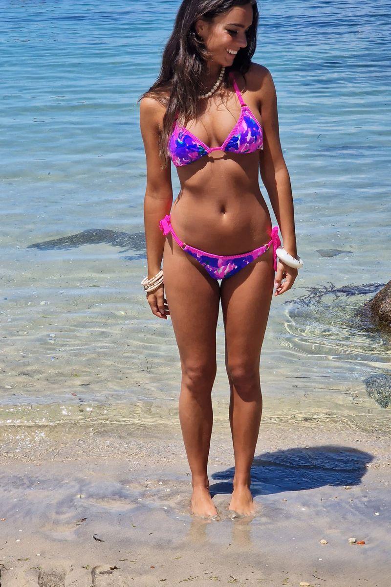 Bikini con flores Picasso fucsia