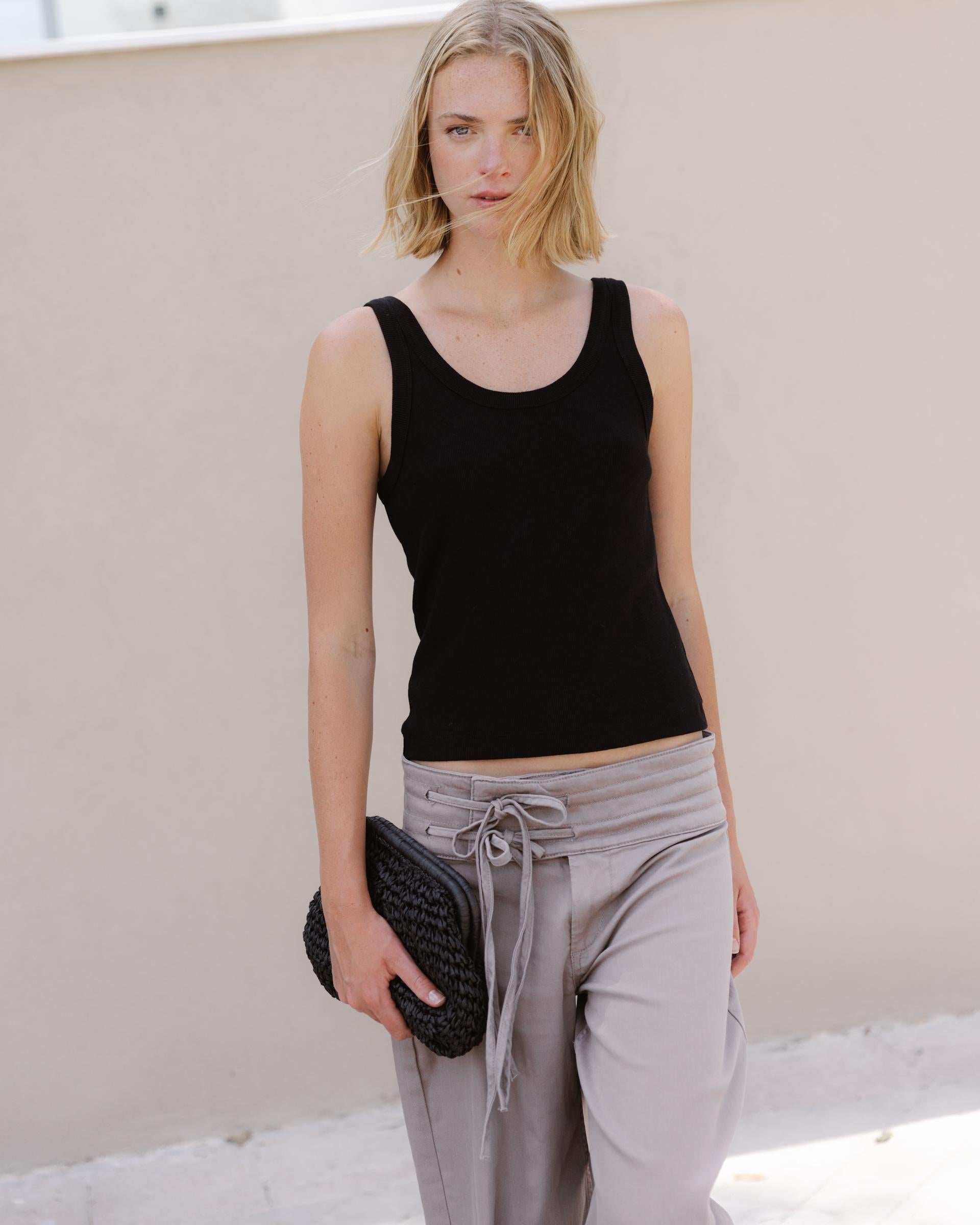 Camiseta Básica Tank Negro