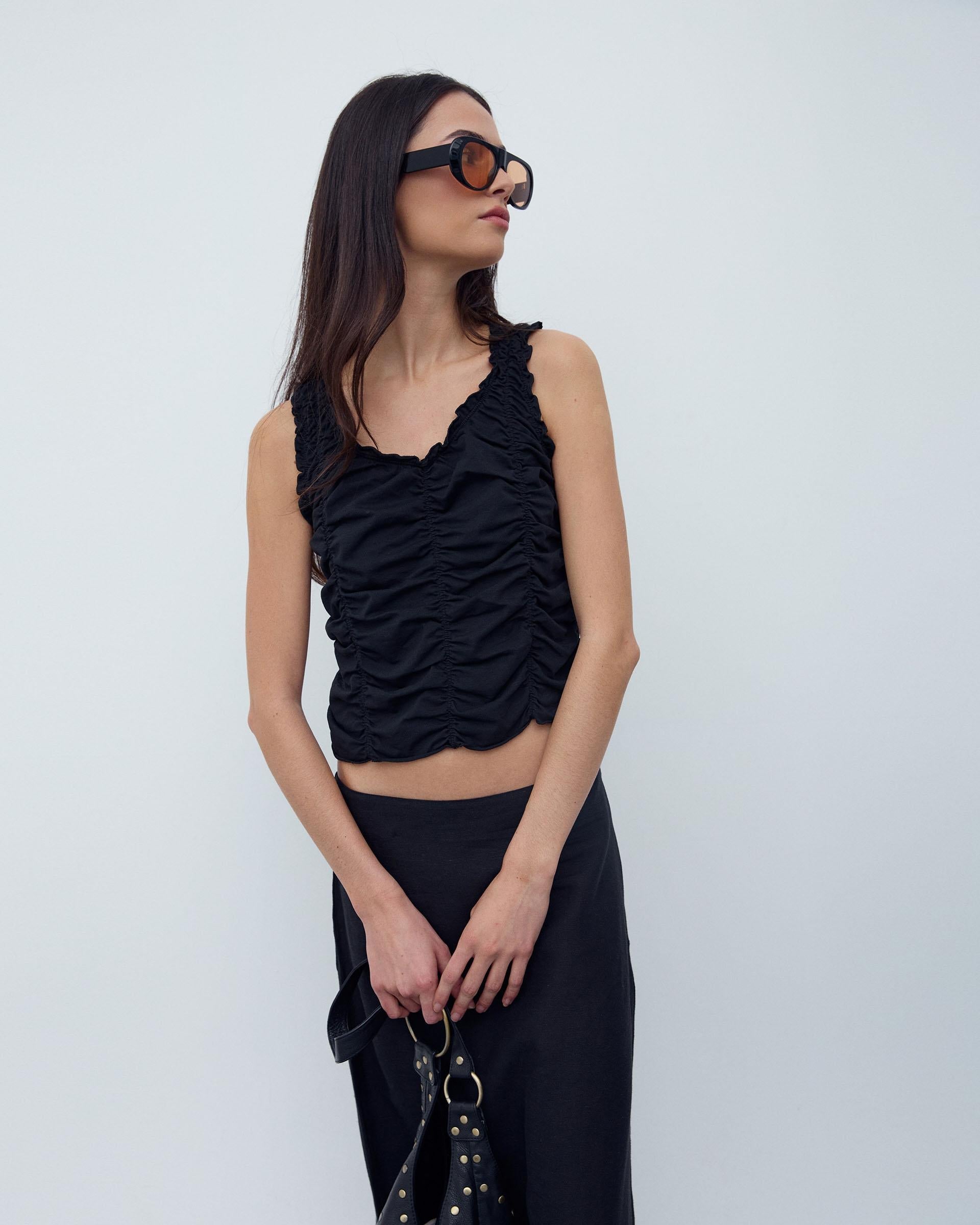 Camiseta Tirantes Gomas Negro