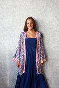 Kimono lila estampado azulón, lila y rosa