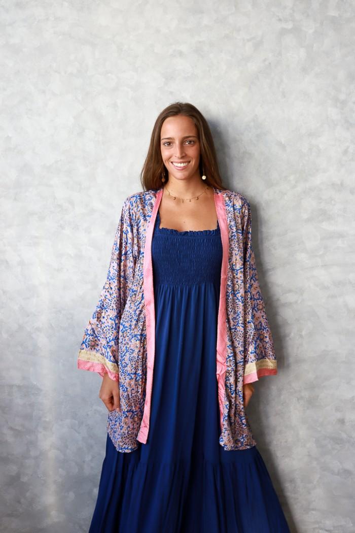 Kimono lila estampado azulón, lila y rosa