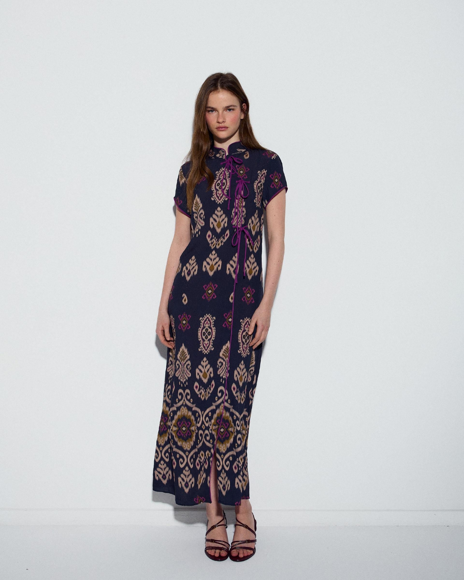 Vestido Lazadas Estampado Étnico Azul Oscuro