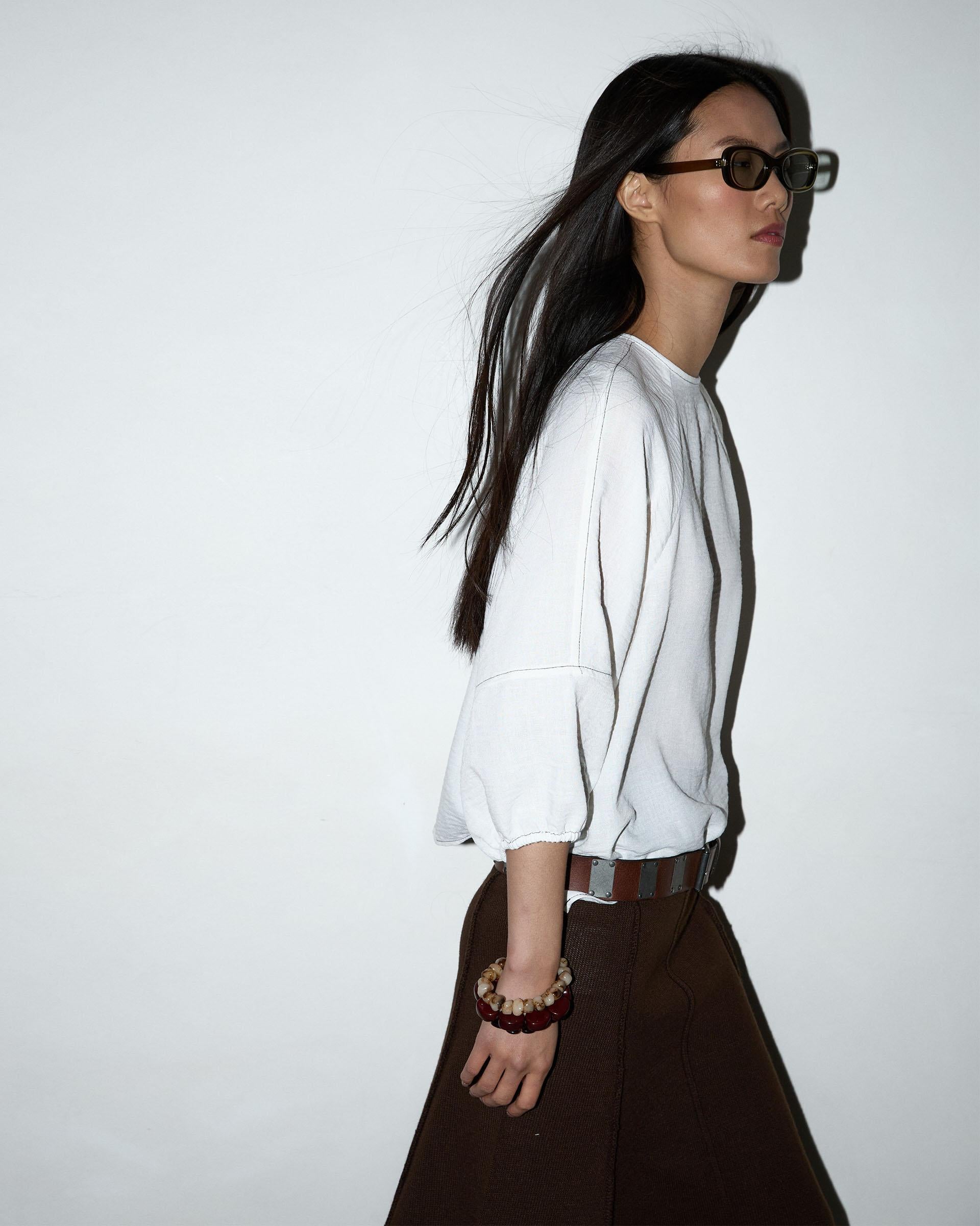 Blusa Escote Espalda Costuras Blanca