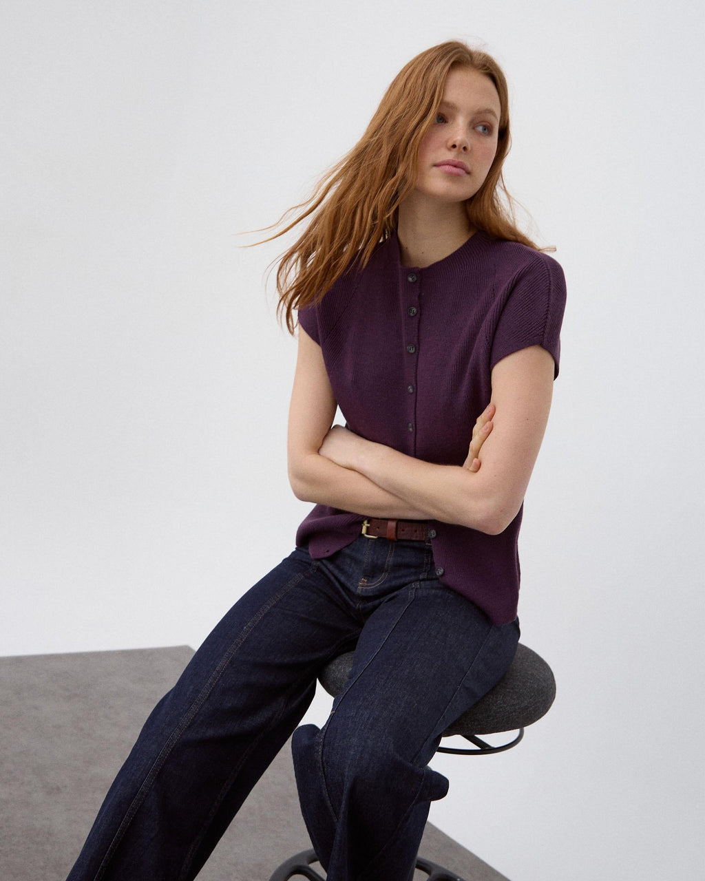 Top Botones Cuello Alto Morado
