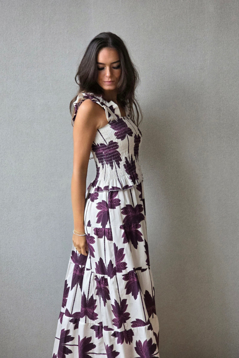 Vestido con flores fruncido berenjena