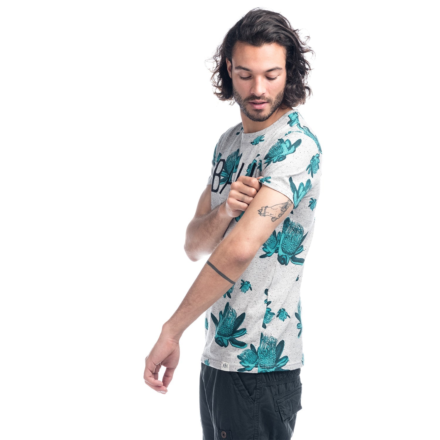 Camiseta Hombre Manga Corta Estampado Floral Bali – Koroshi 1811MC71