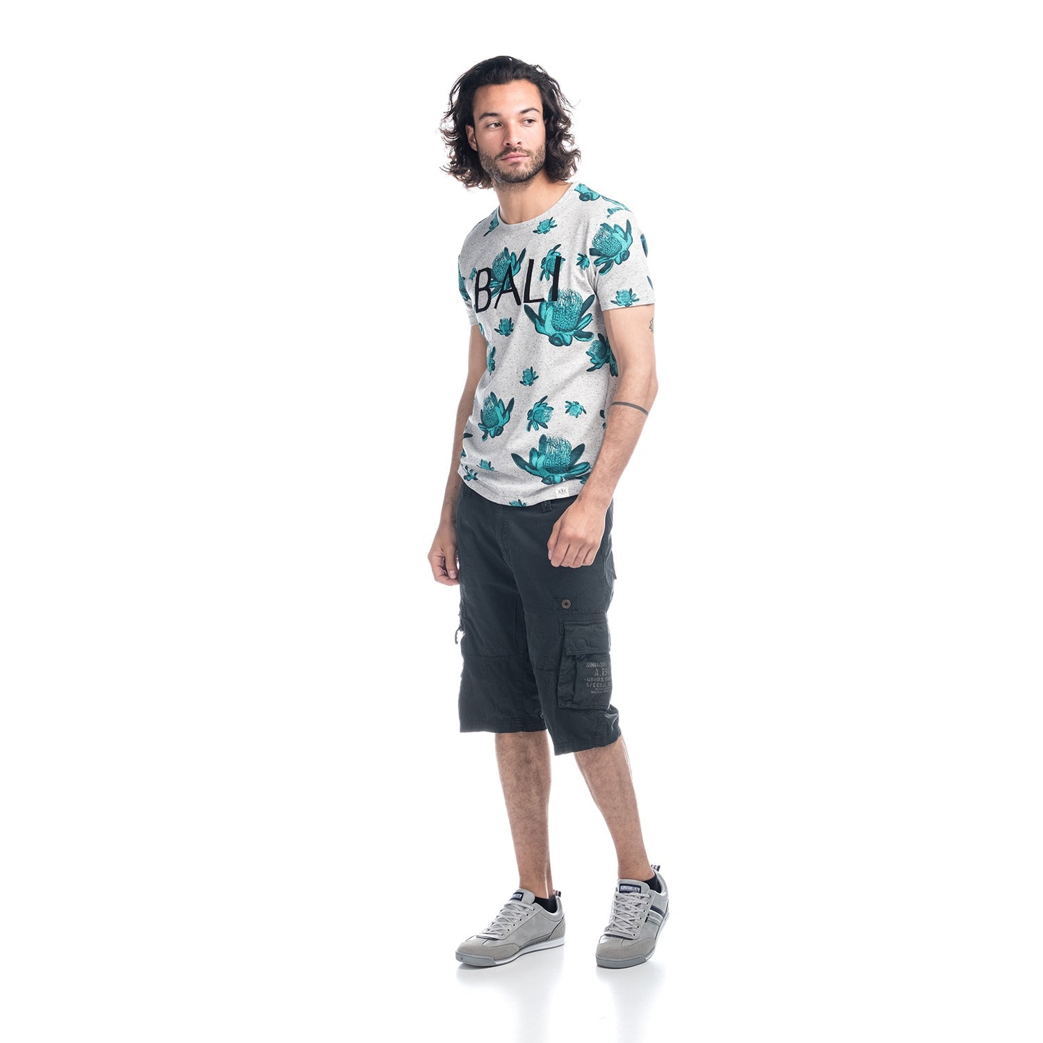 Camiseta Hombre Manga Corta Estampado Floral Bali – Koroshi 1811MC71