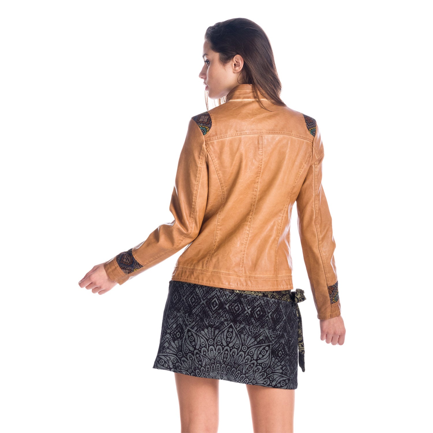 Chaqueta Efecto Piel Cuello Mao con Refuerzos Mujer – Koroshi 1812JA04