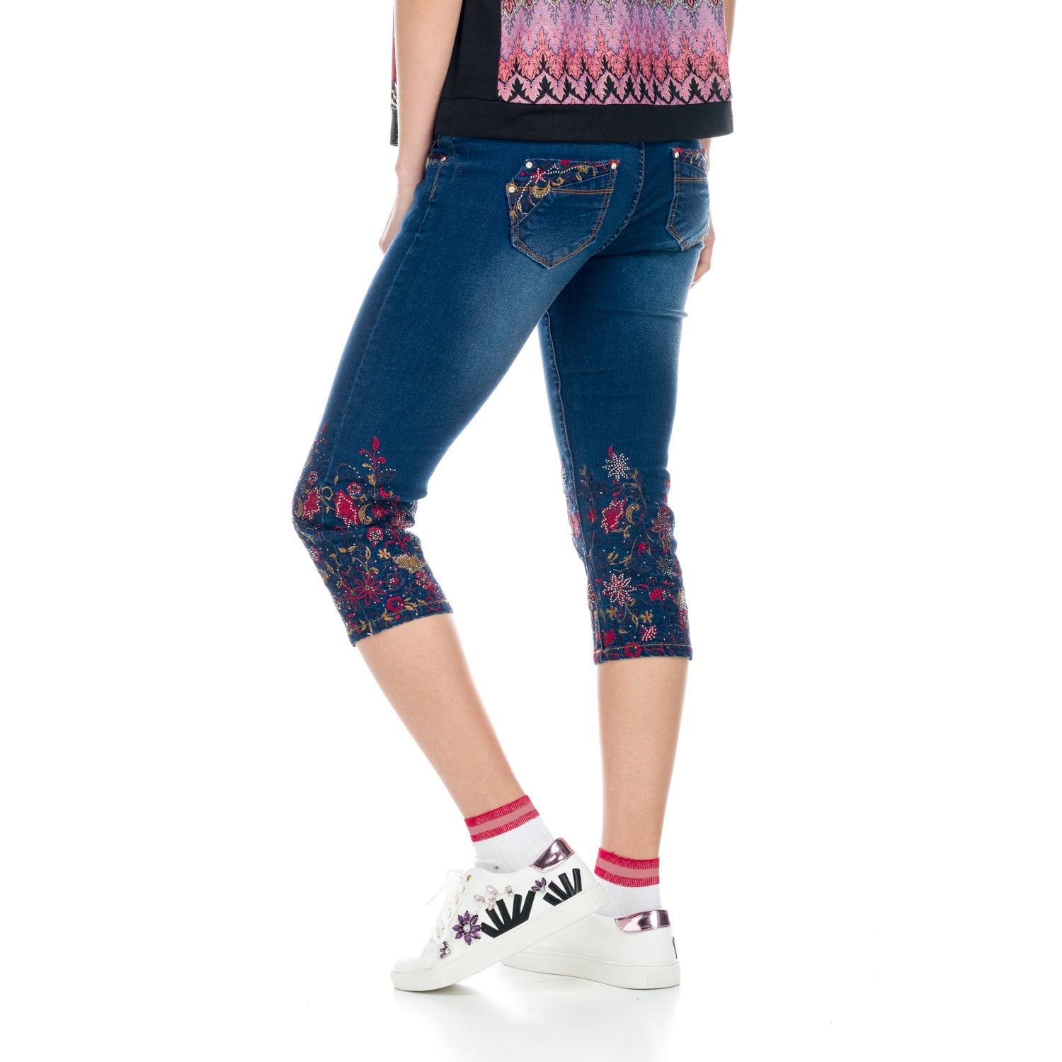 Pantalón Pirata Vaquero Mujer con Bordados Florales – Koroshi Azul Oscuro