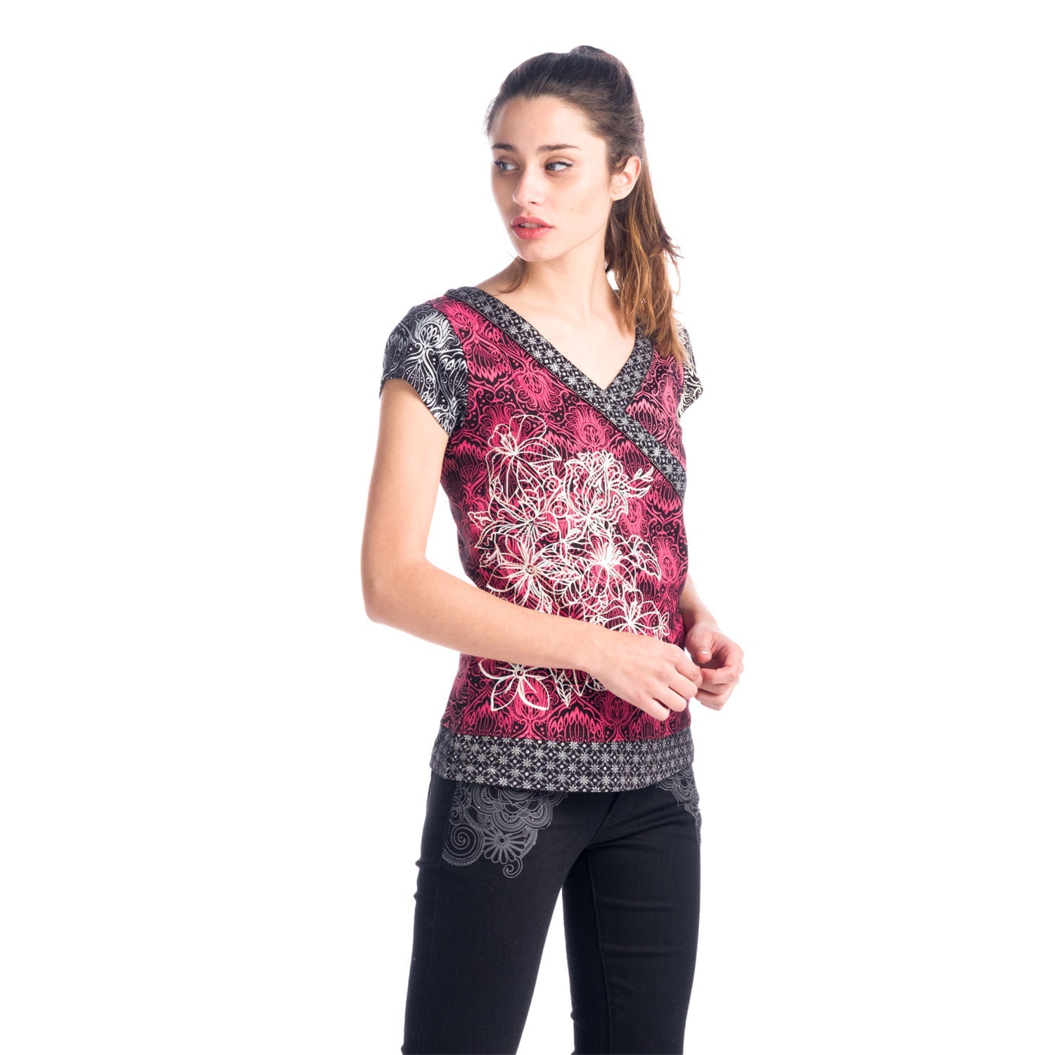 Top Estampado Manga Corta Cuello Pico Mujer – Koroshi 1812TP01
