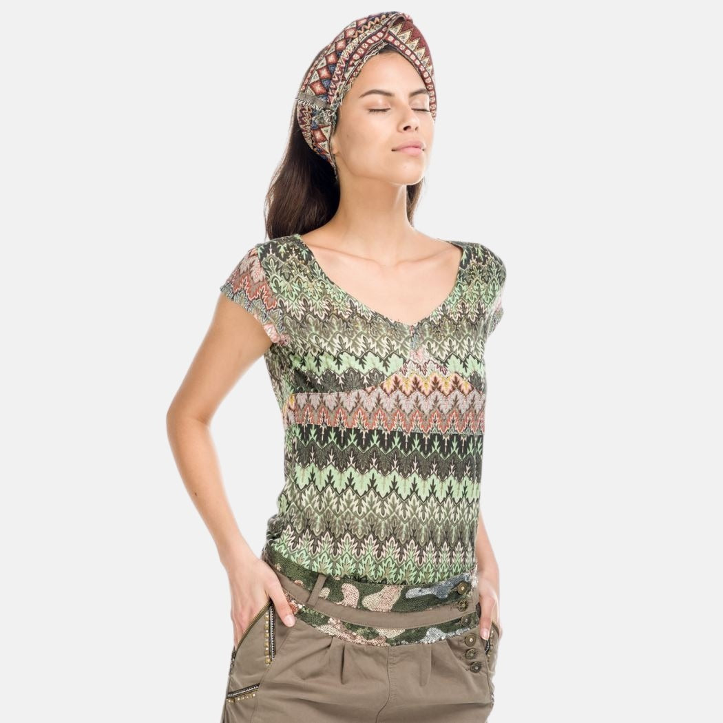 Top Manga Corta Mujer Cuello Pico Estampado Zigzag – Koroshi 1812TP31