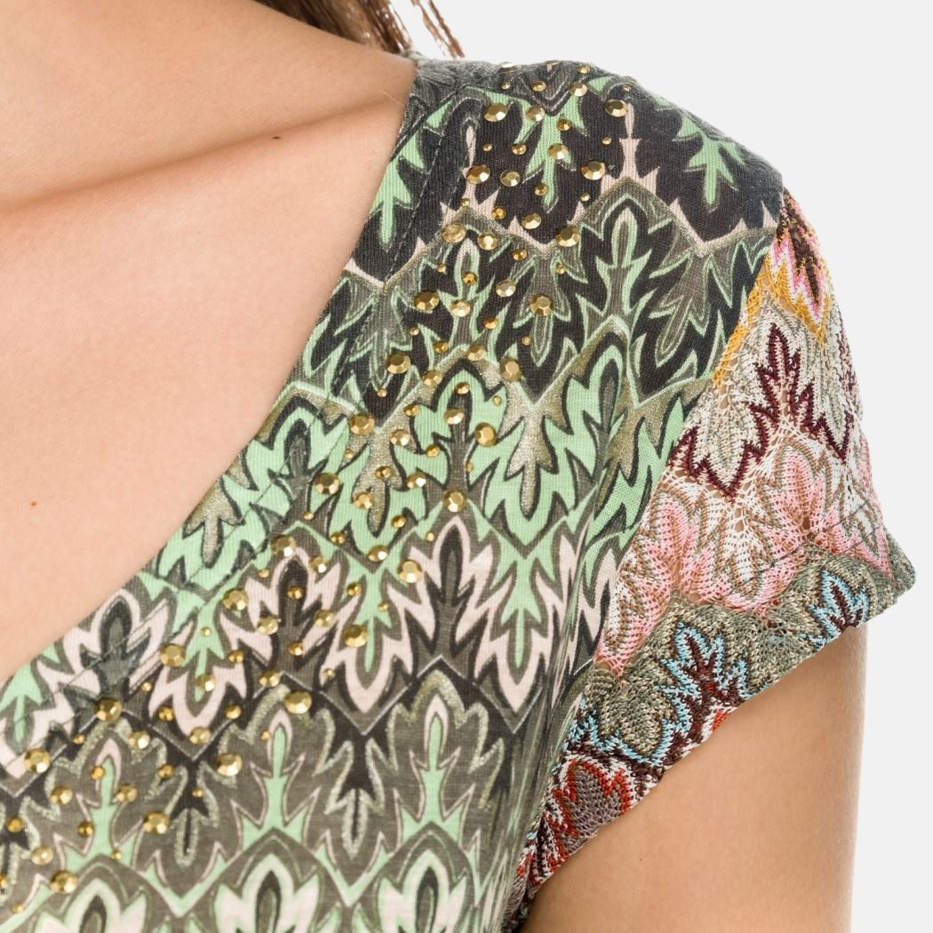 Top Manga Corta Mujer Cuello Pico Estampado Zigzag – Koroshi 1812TP31