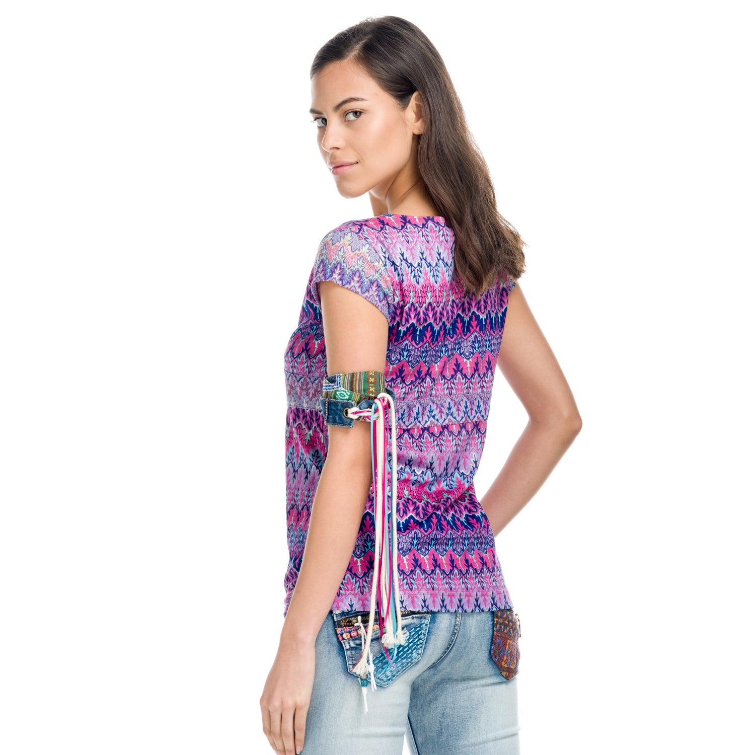 Top Manga Corta Mujer Cuello Pico Estampado Zigzag – Koroshi 1812TP31