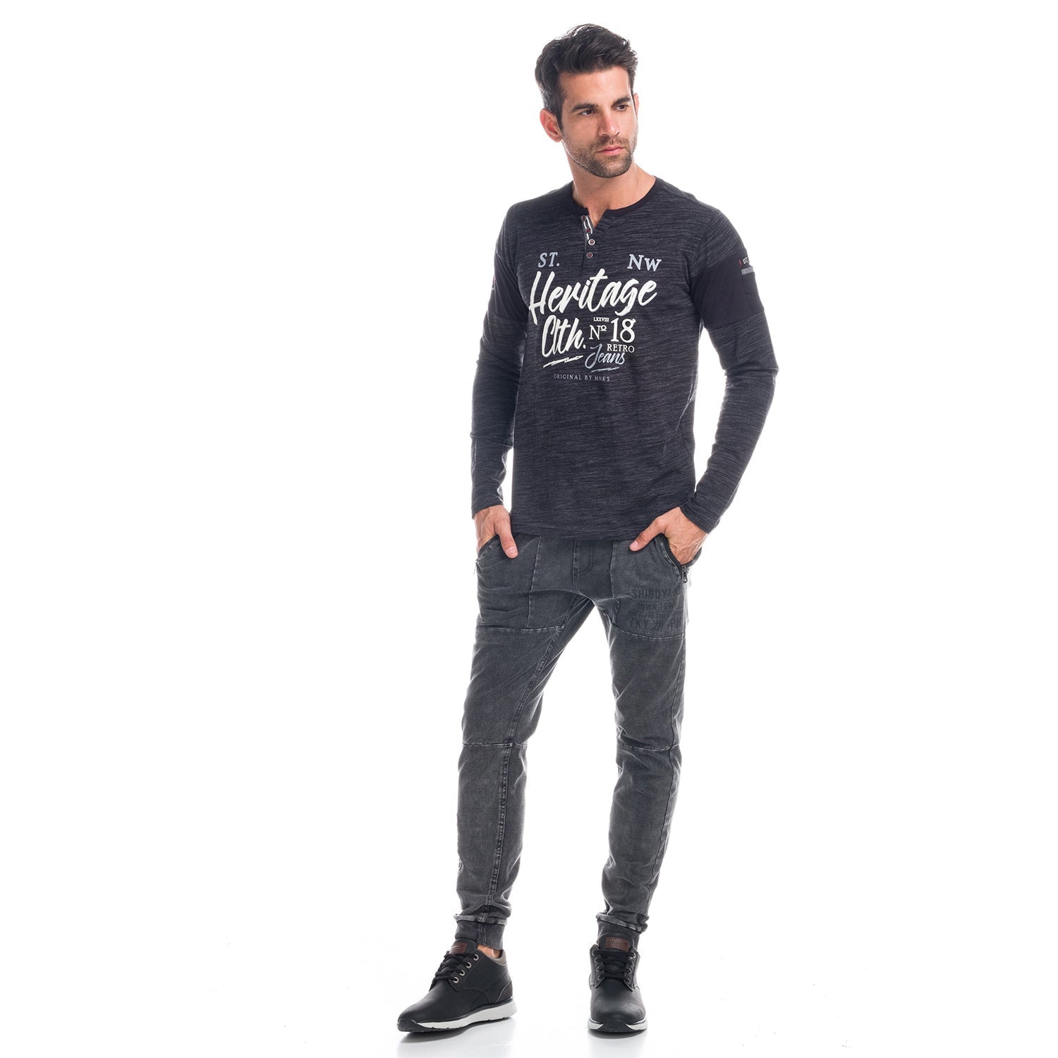 Camiseta Manga Larga Hombre Cuello Panadero Estampada – Koroshi 1821ML02