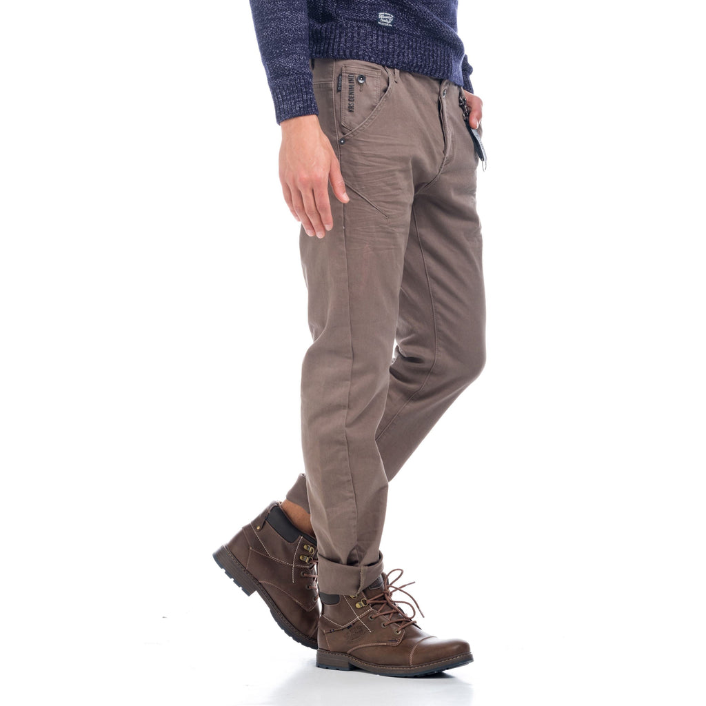 Pantalón Vaquero Slim Hombre Tiro Bajo – Koroshi 1821PT02