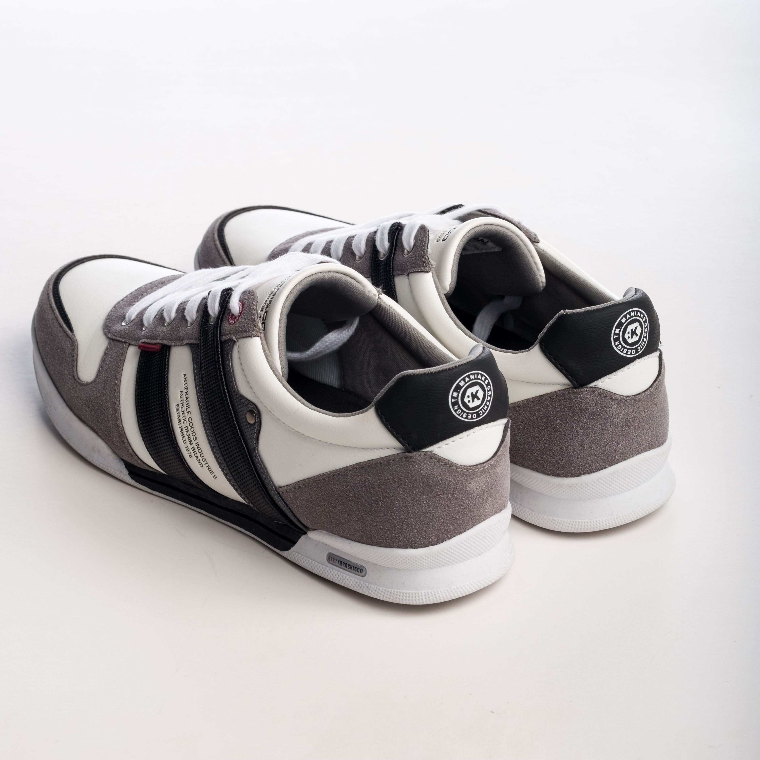 Deportiva combinada tipo piel
