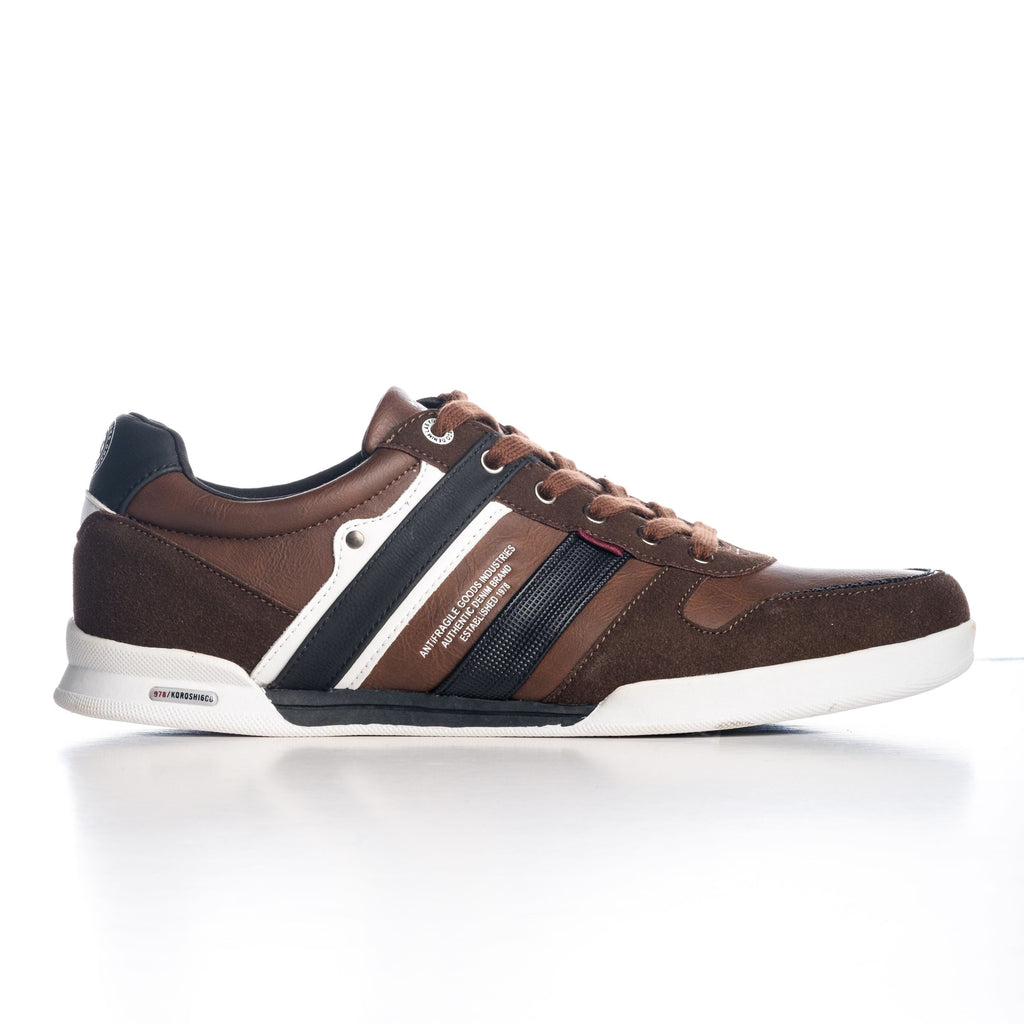 Deportiva combinada tipo piel