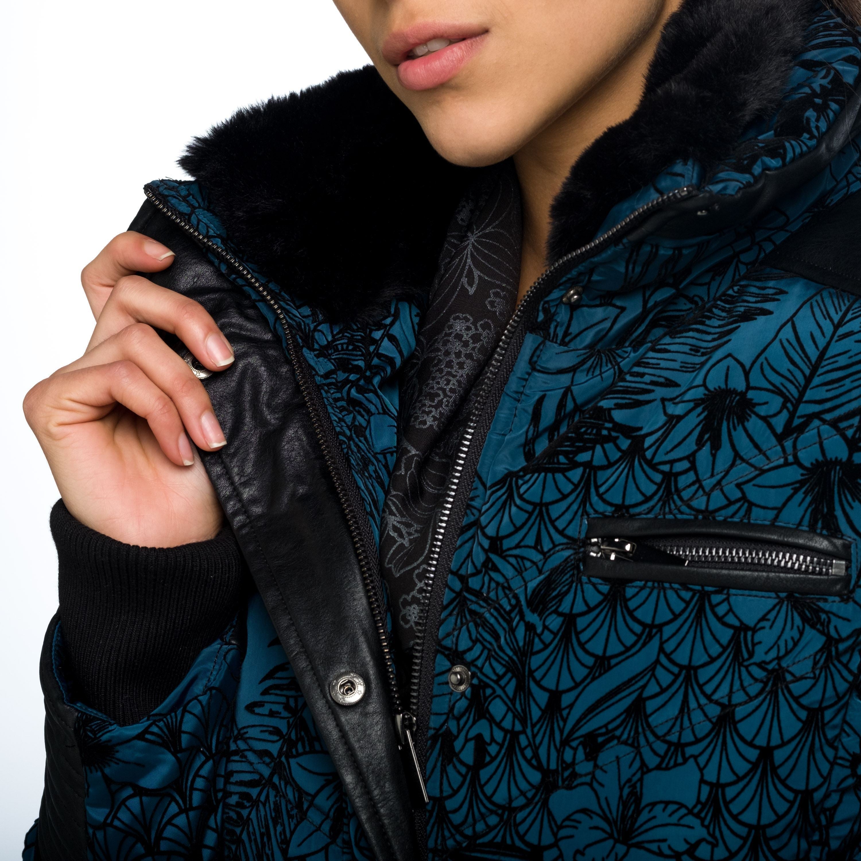 Parka Larga Acolchada Mujer Flocado Floral con Cinturón – Koroshi 1822JA24