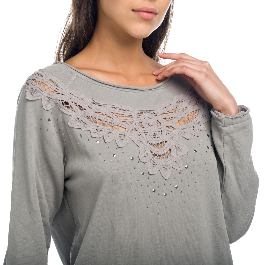 Sudadera Mujer con Encaje y Tachuelas – Koroshi 1822SU03