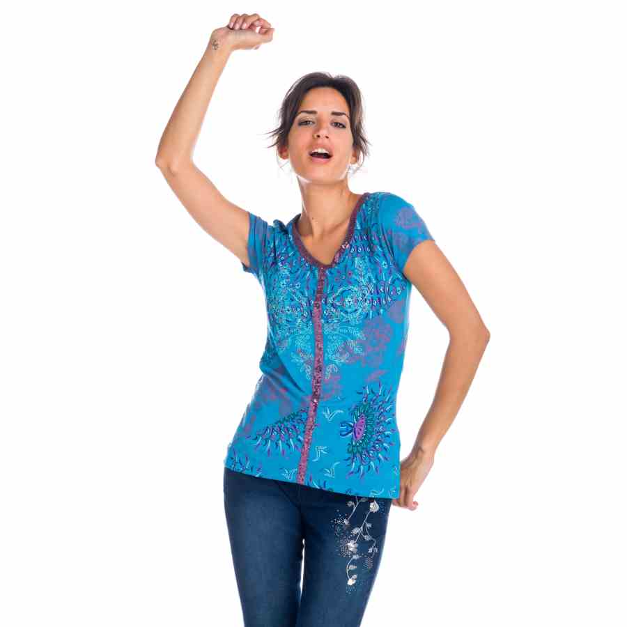 Top Mujer Manga Corta Estampado con Lentejuelas – Koroshi Azul Aqua
