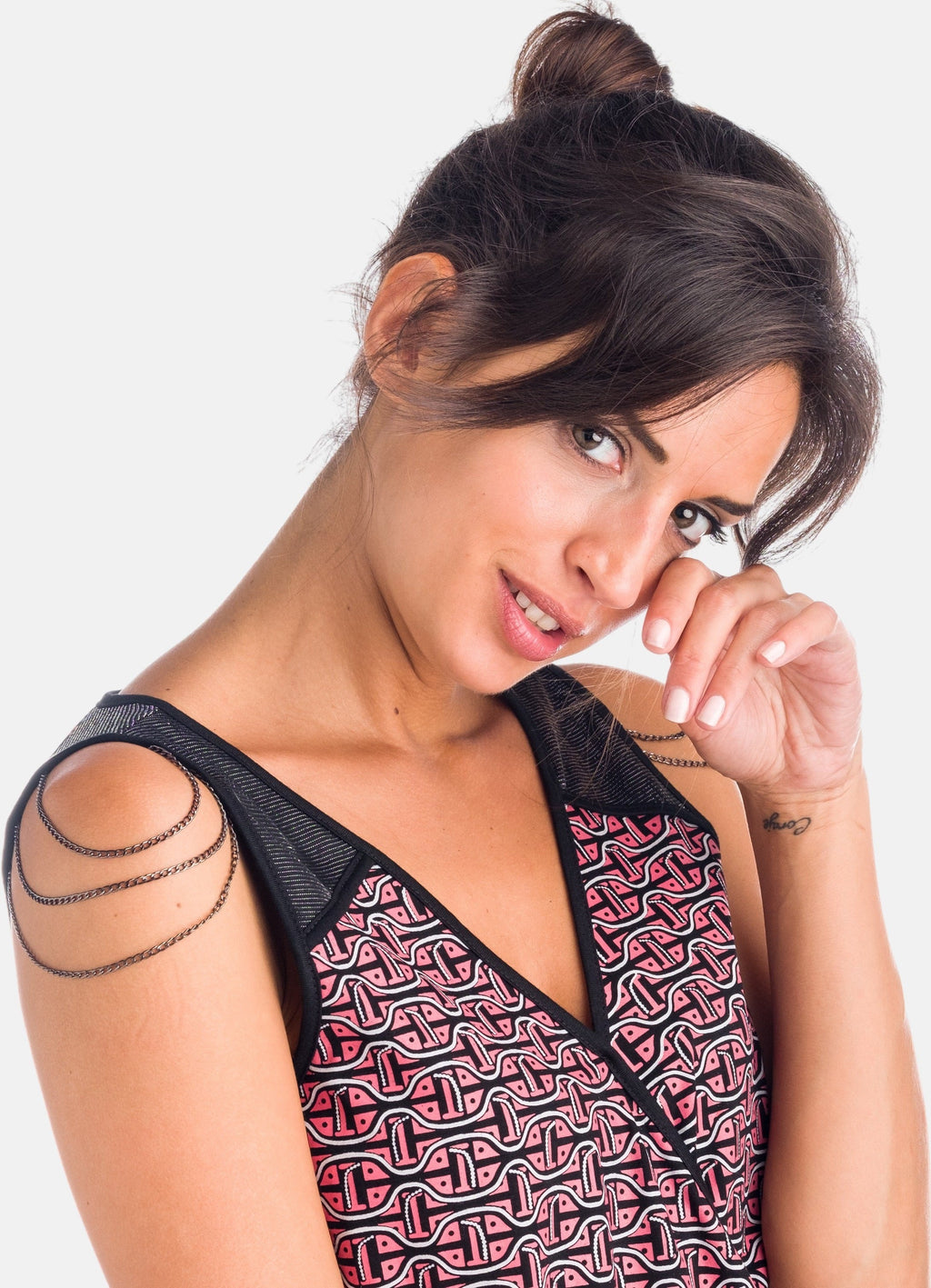 Top Estampado Mujer Sin Mangas con Cadenas en Hombros – Koroshi 1822TP03