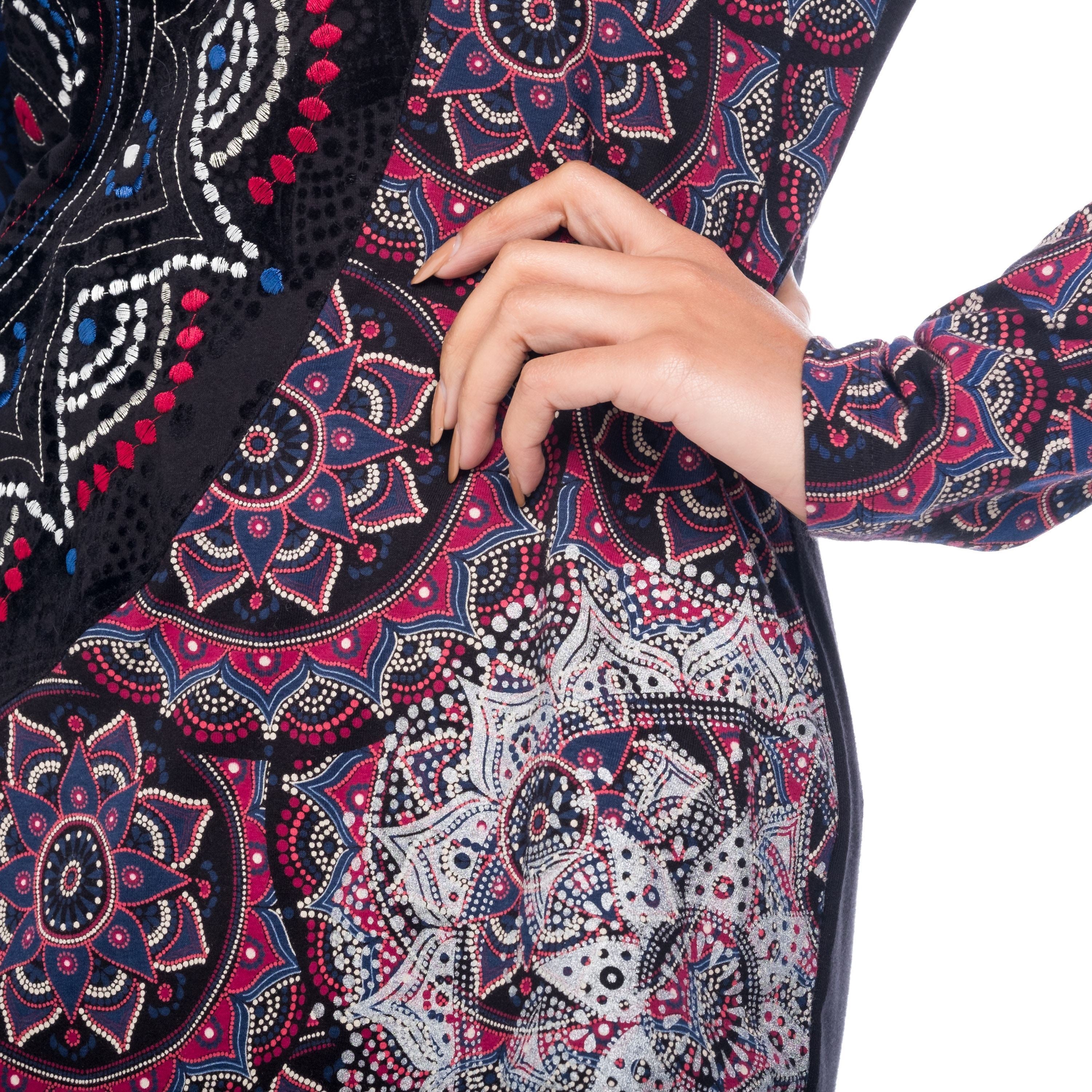 Vestido Punto Mujer Manga Larga Cuello Pico Mandalas – Koroshi 1822VS34