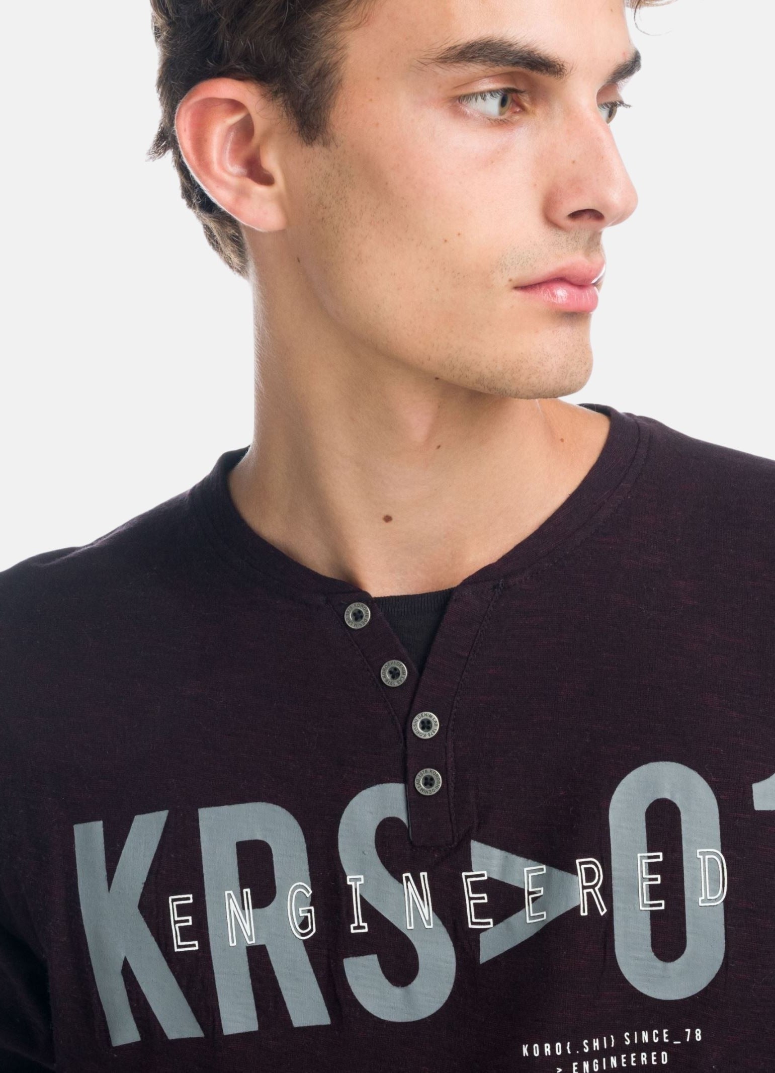 Camiseta Manga Larga Hombre Cuello Panadero Estampada – Koroshi 1921ML04