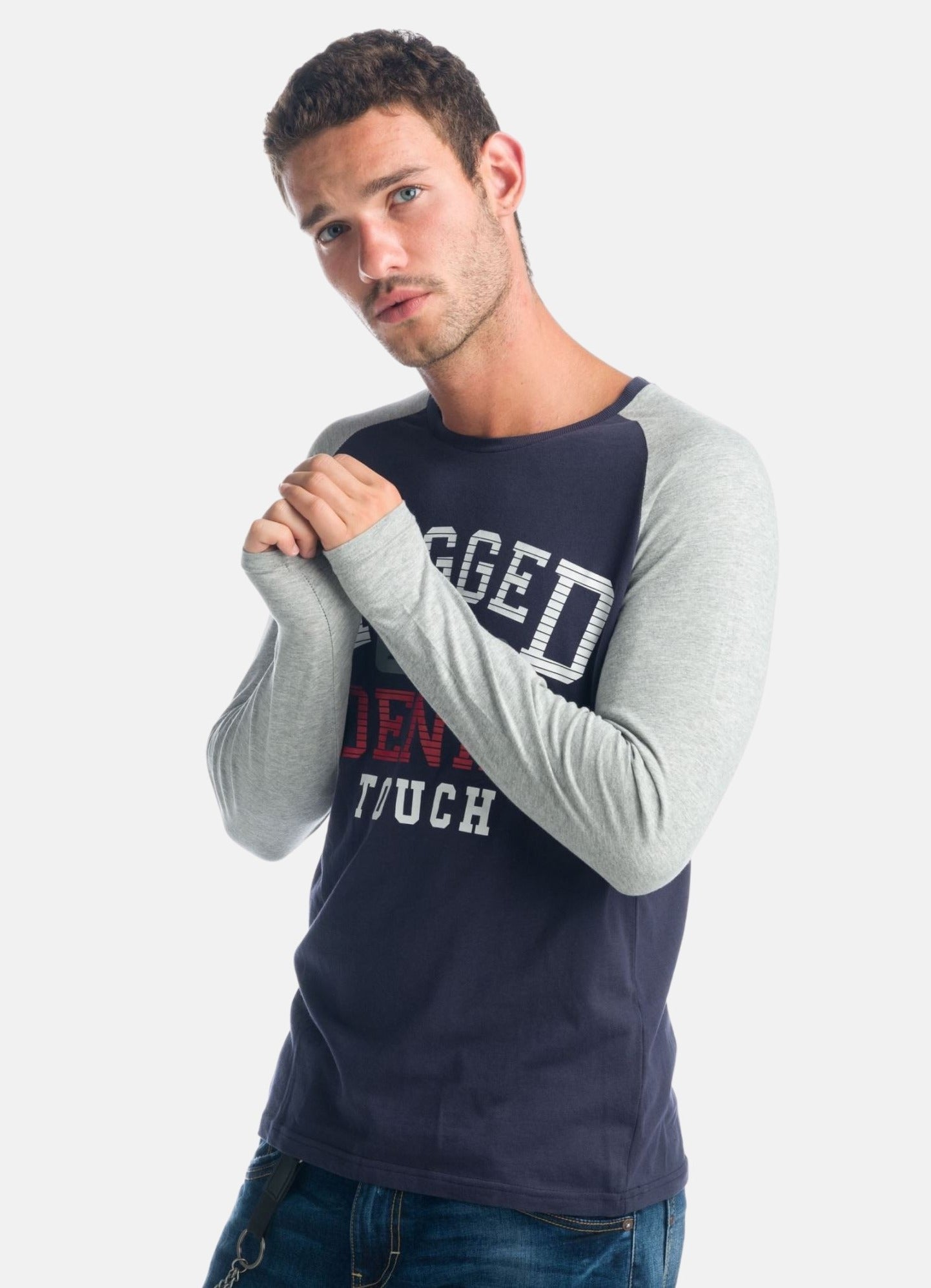 Camiseta Manga Larga Raglán Hombre Texto Frontal – Koroshi 1921ML12