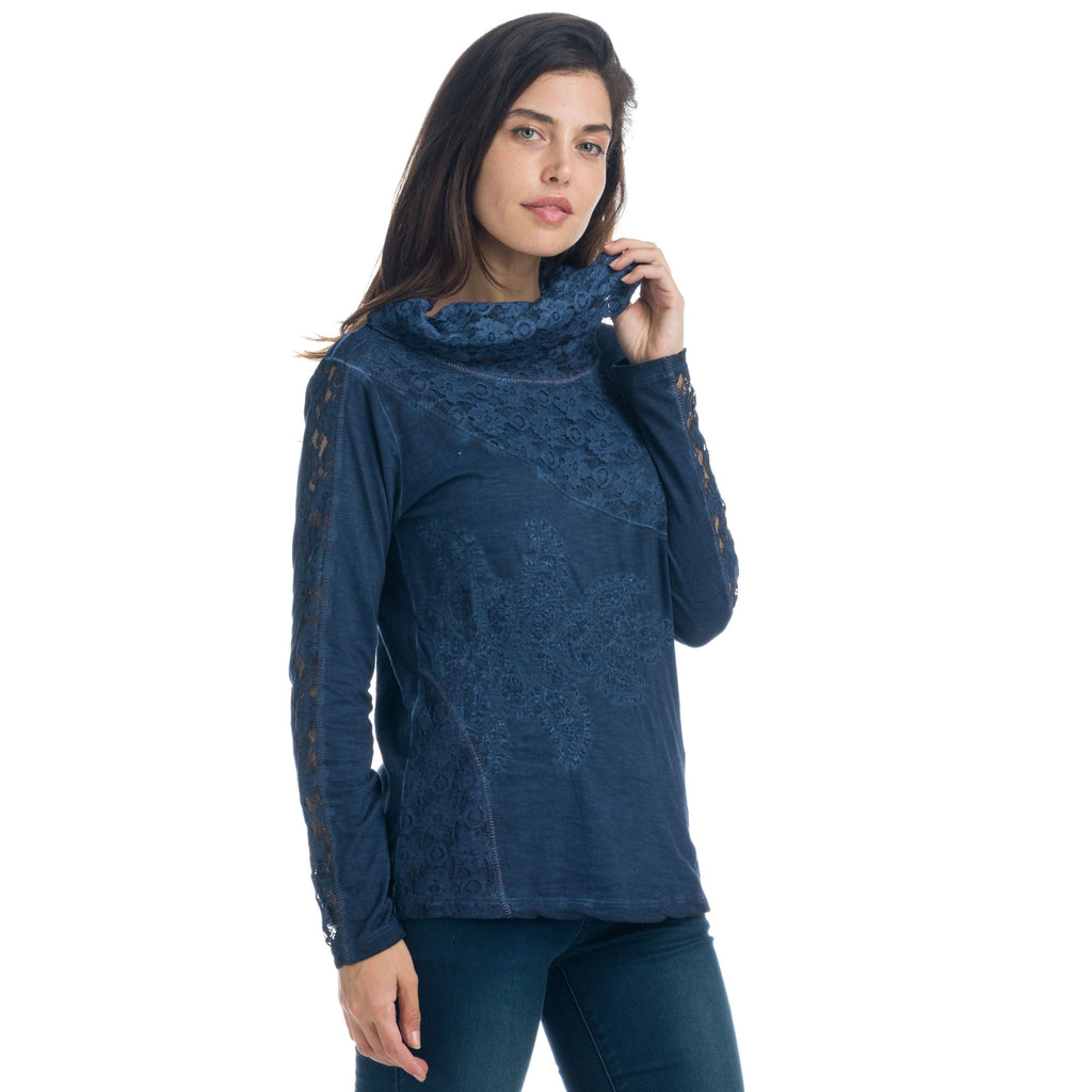 Camiseta Manga Larga Mujer con Encaje y Bordados Cuello Vuelto – Koroshi 1922ML63