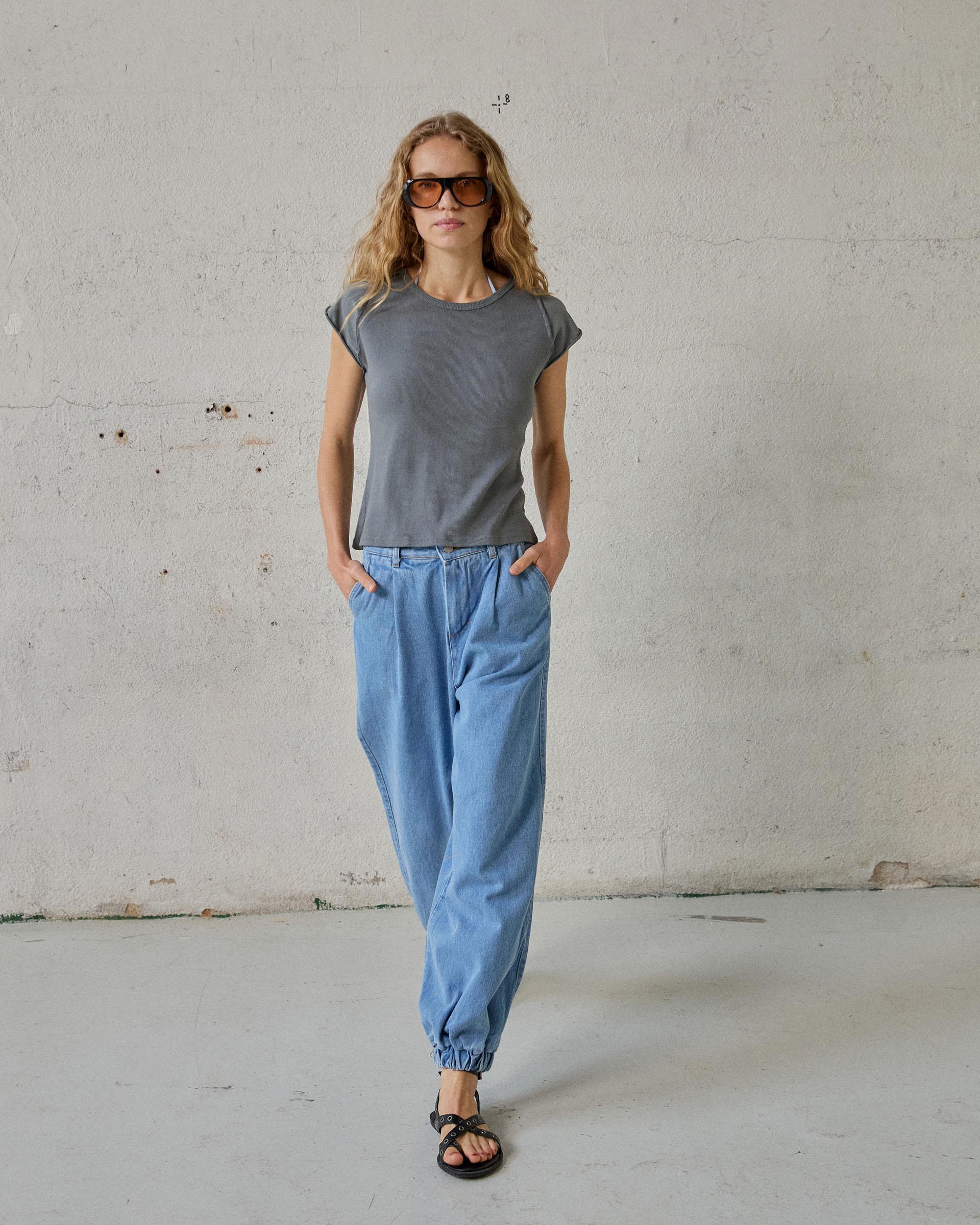 Jeans Bombacho Pinzas Azul
