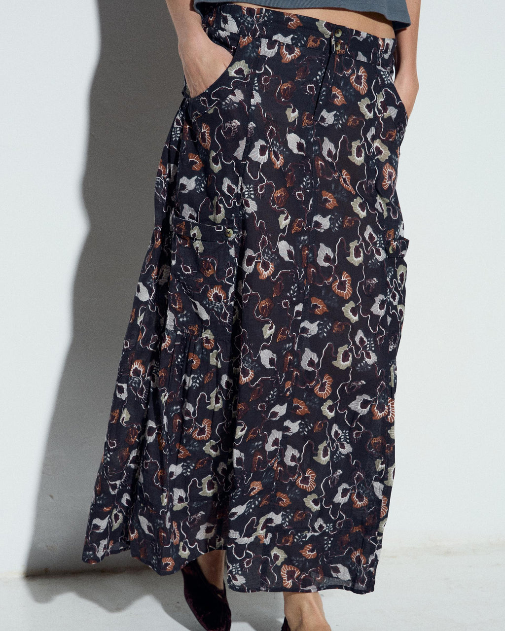 Falda Bolsillos Cargo Estampado Floral Antracita