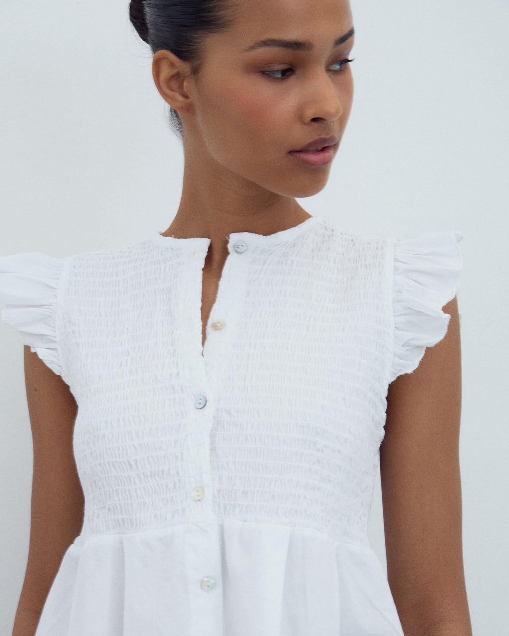 Blusa Nido De Abeja Botones Delantero Blanca