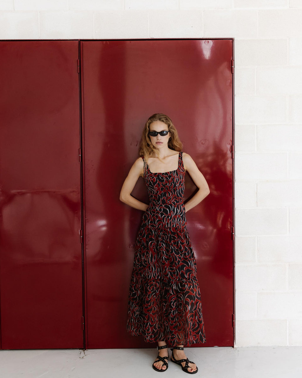 Vestido Tirantes Cortes Estampado Granate