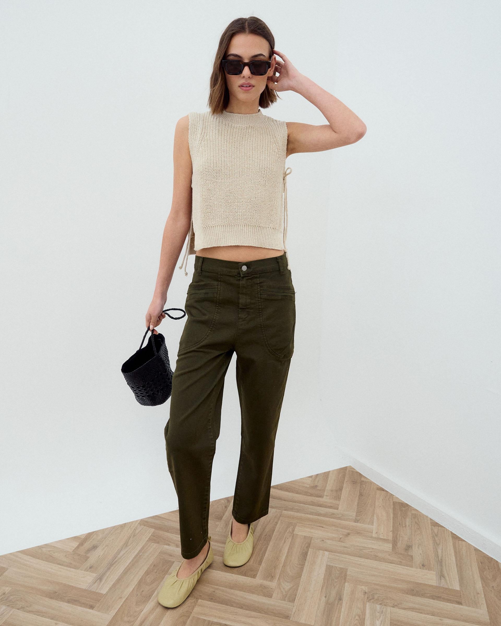 Top Punto Lazadas Laterales Beige