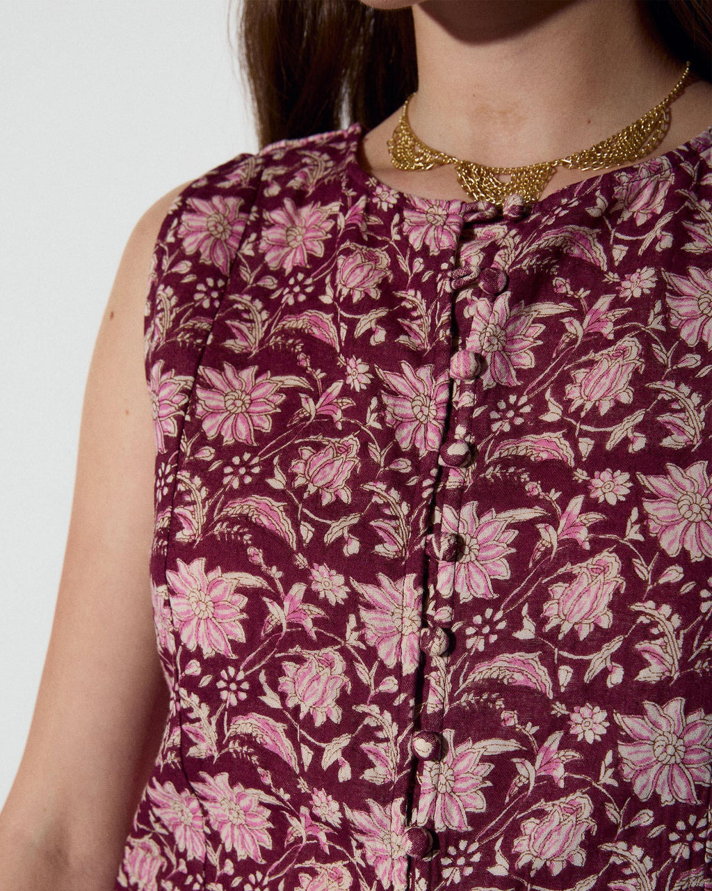 Top Botones Forrados Estampado Floral Granate