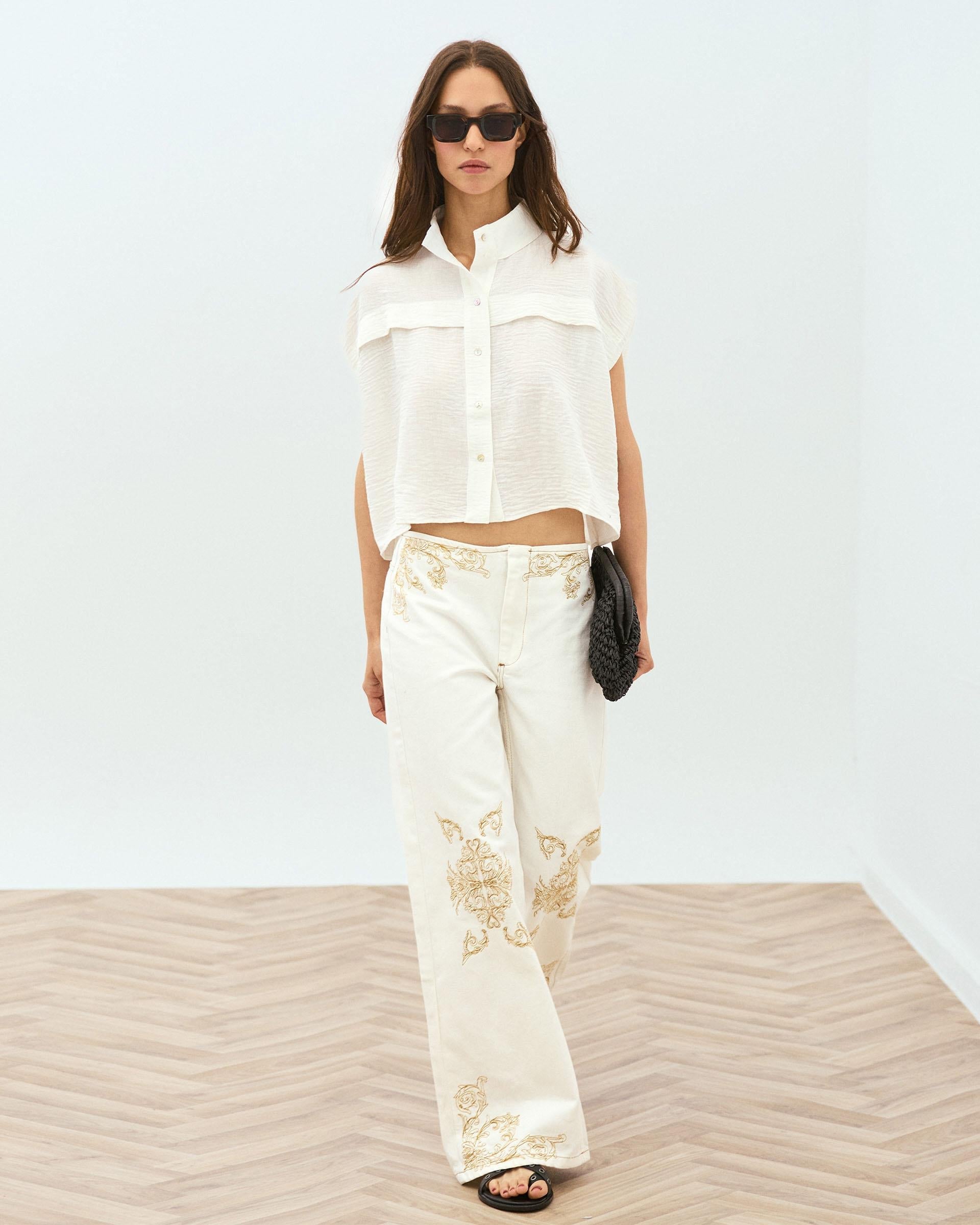Blusa Sin Mangas Hombreras Blanca