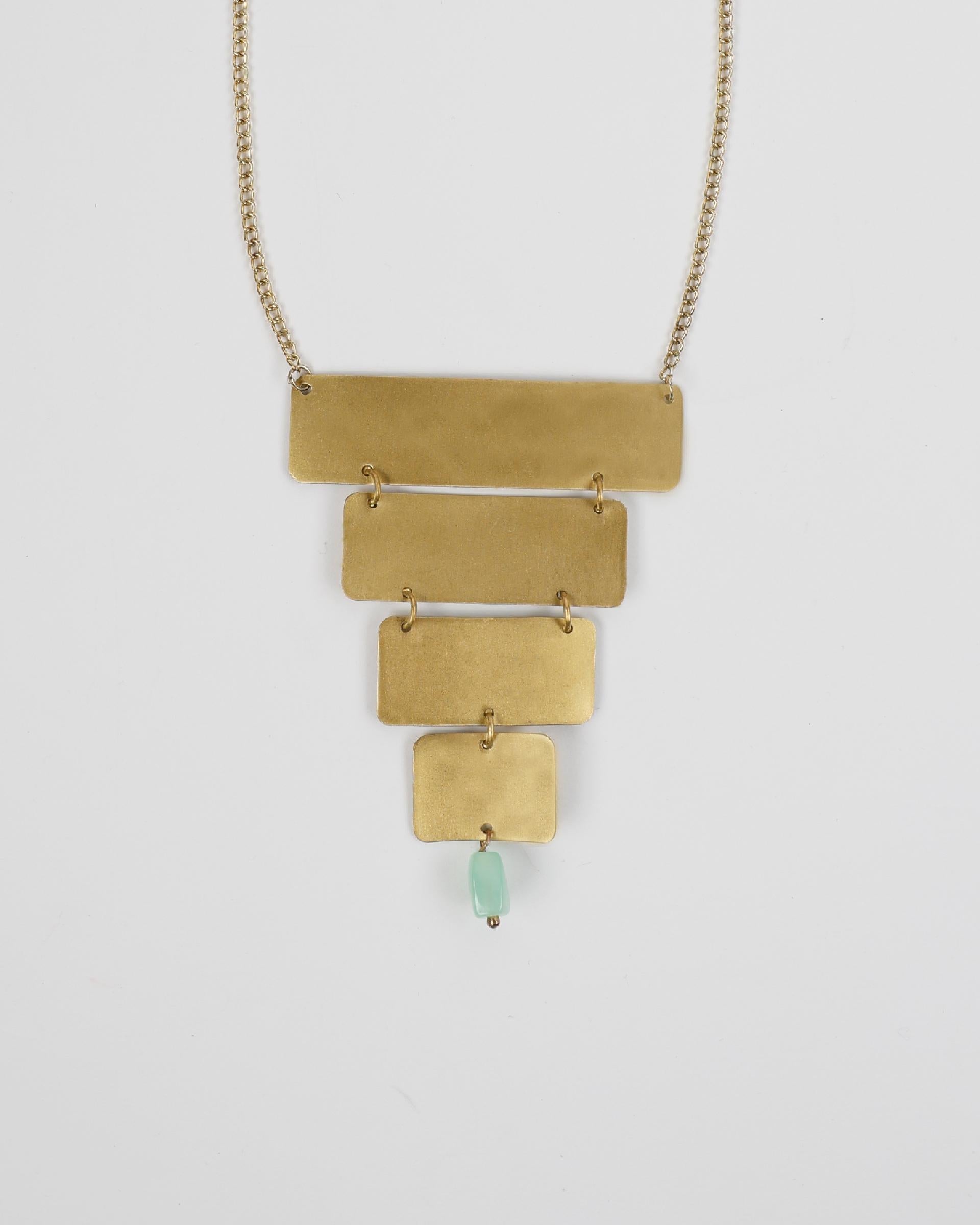 Collar Piramide Detalle Oro