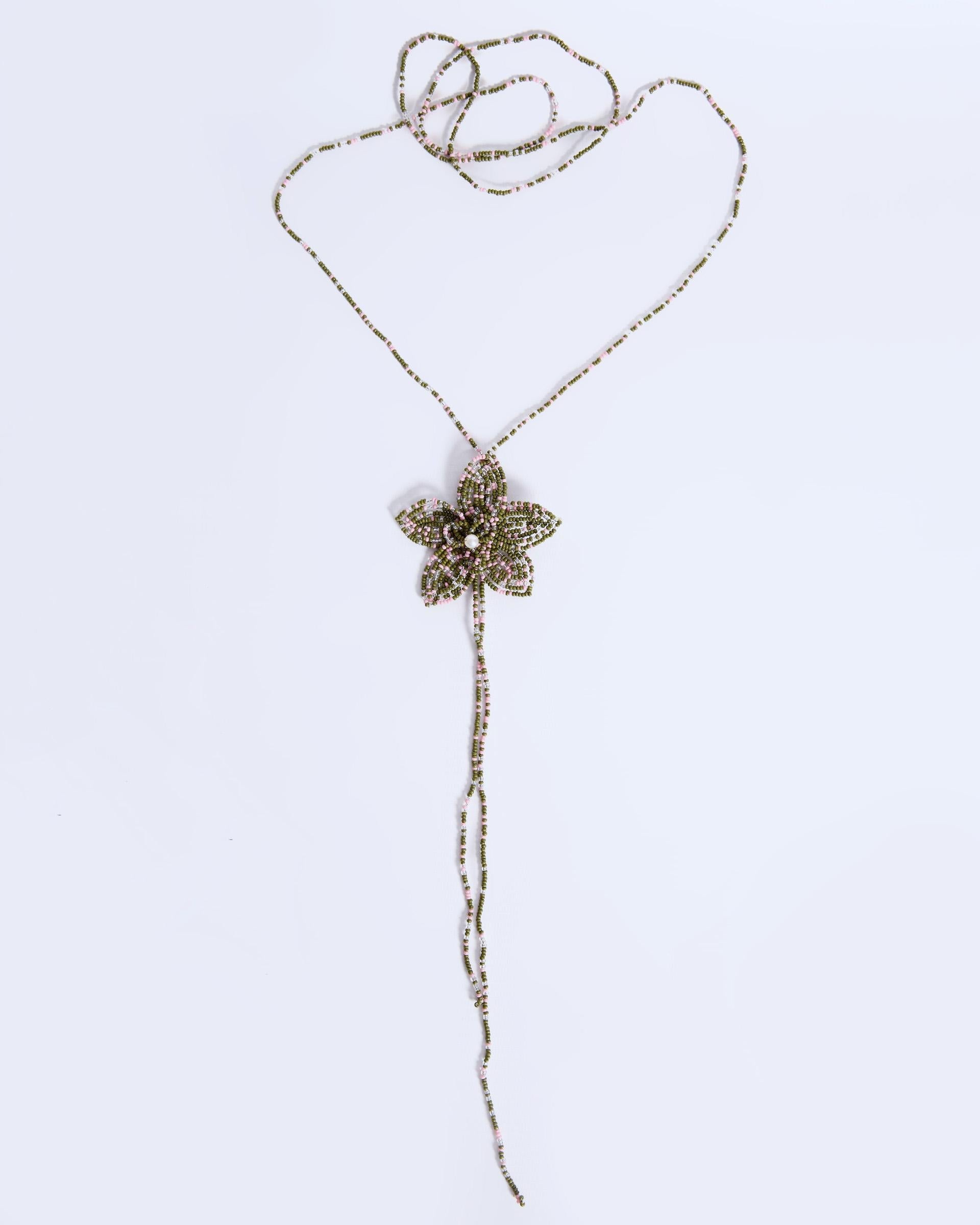 Collar Bolitas Flor Verde