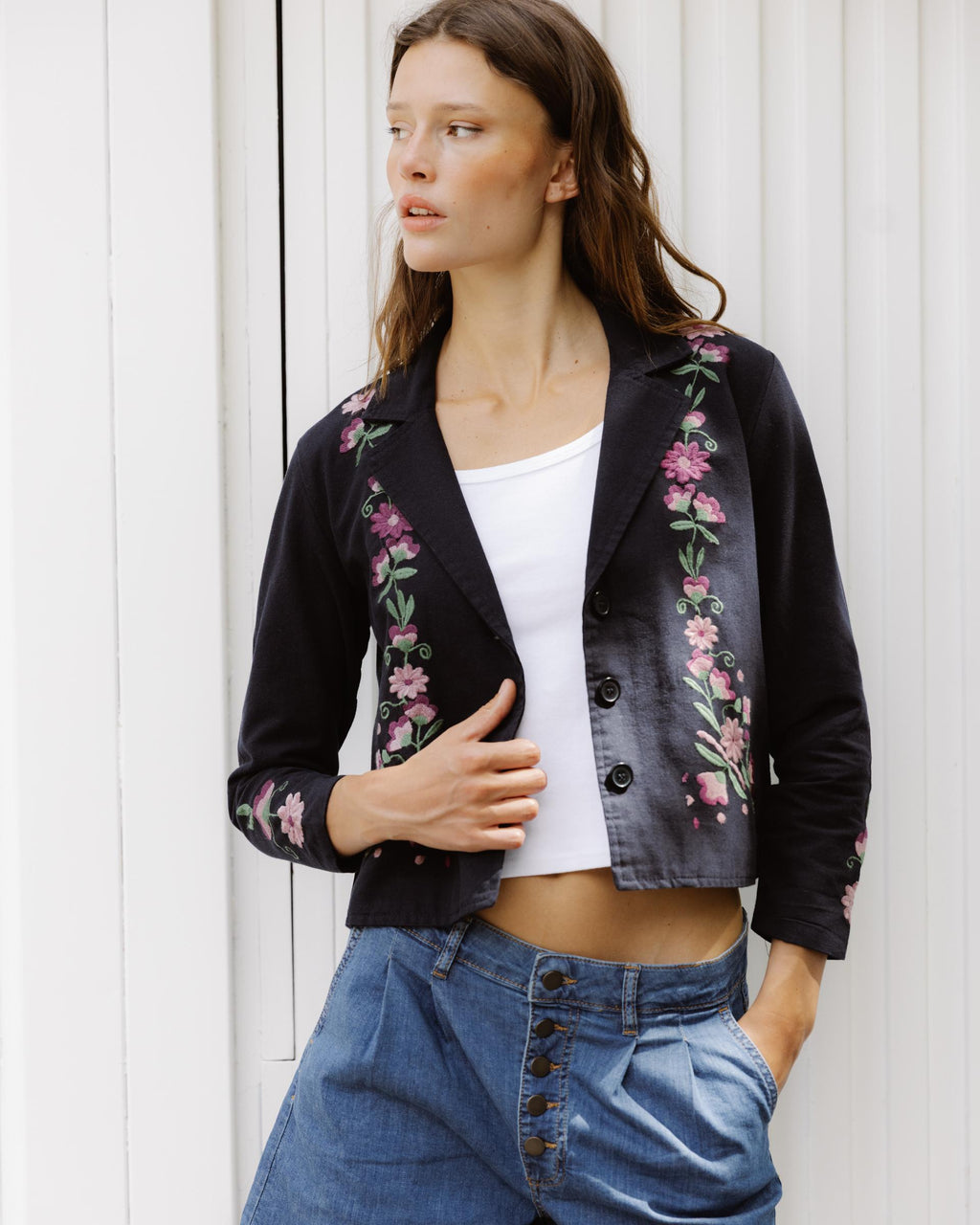 Blazer Bordados Florales Negro