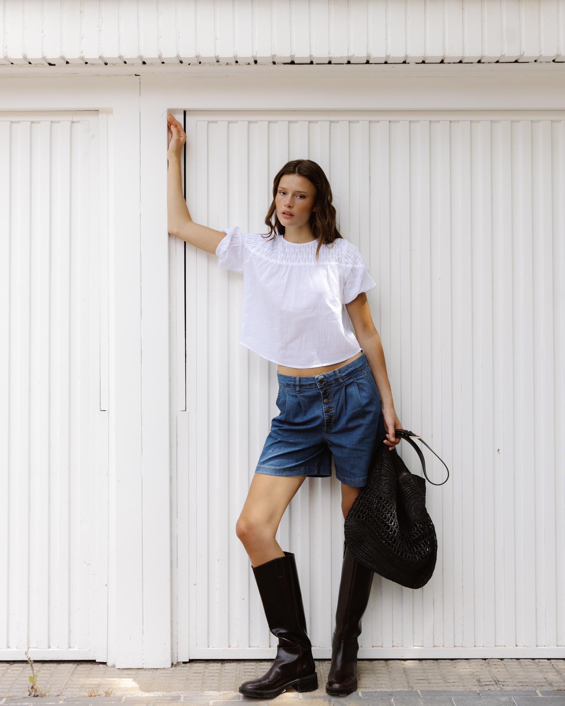 Blusa Detalles Canesú Blanca