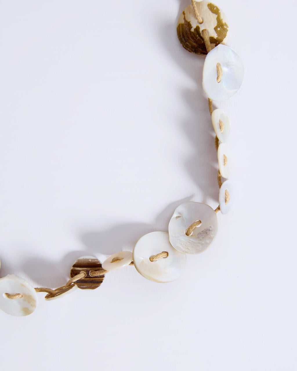 Collar Choker Botones Crudo