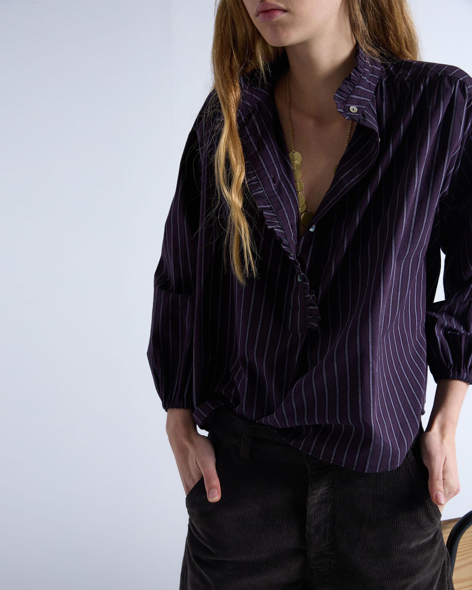 Blusa Rayas Volante Morado