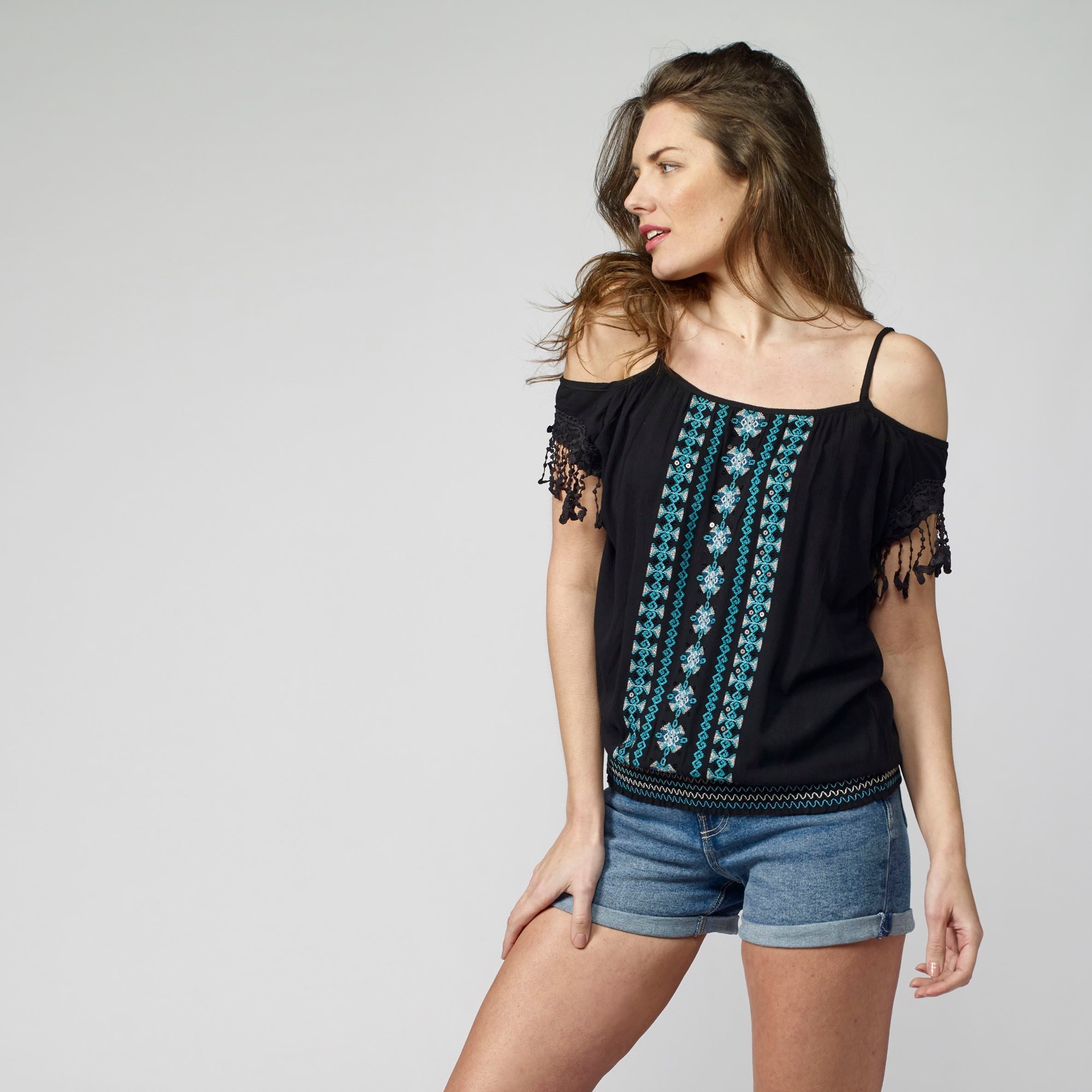 Blusa Bámbula Mujer Hombros Descubiertos con Bordados – Koroshi 2012BL91