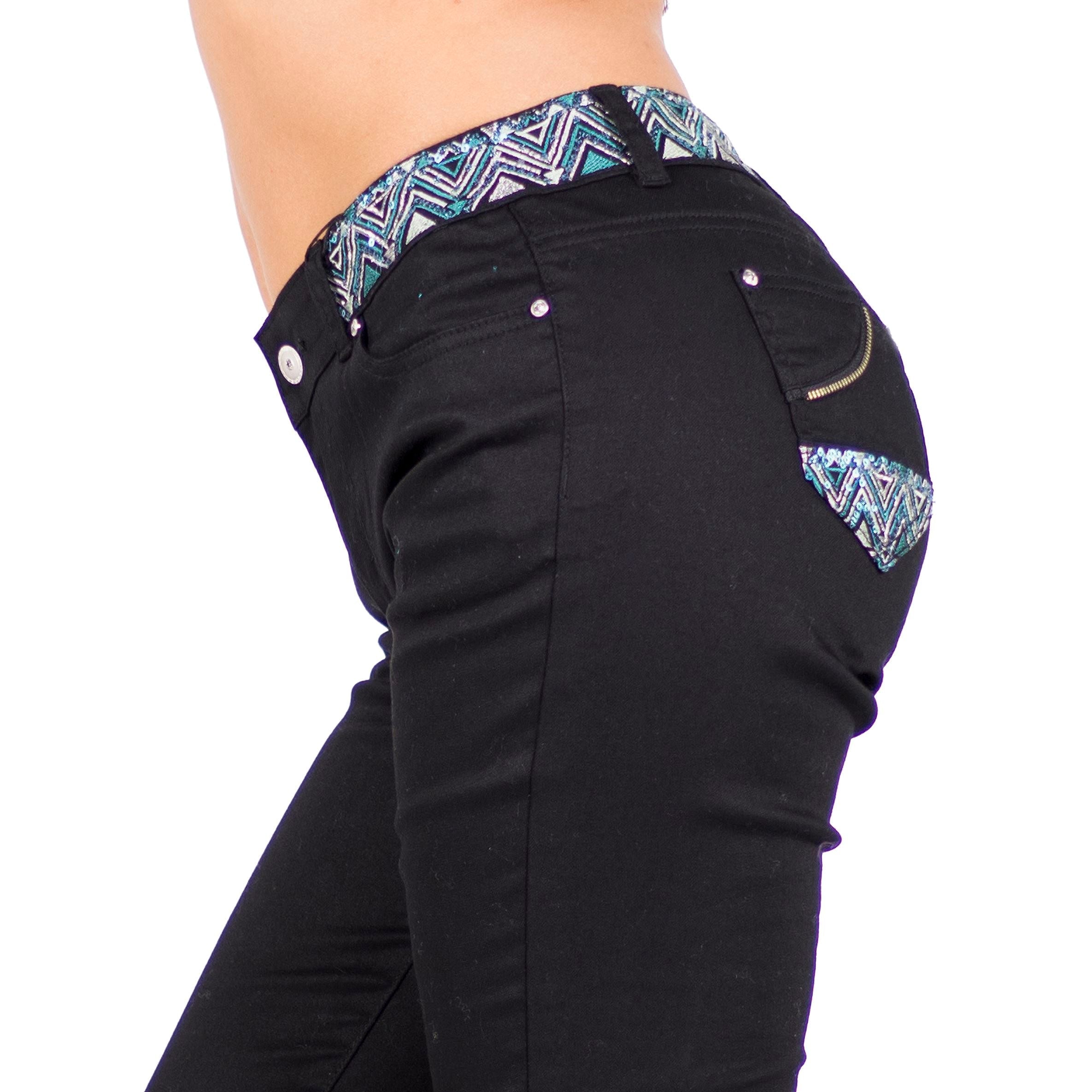 Pantalón Pirata Mujer Slim Fit con Bordado de Mandalas – Koroshi 2012PS08