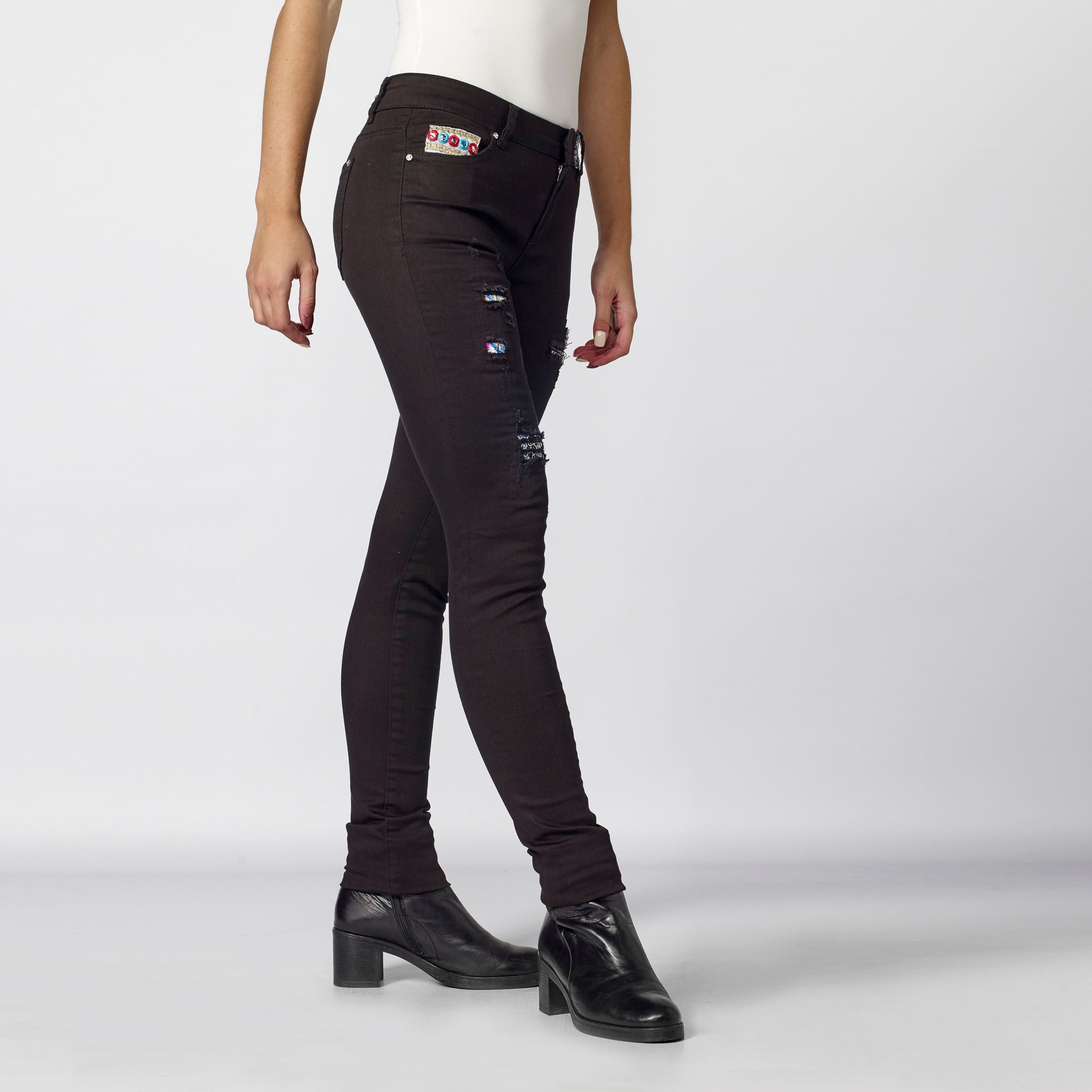Pantalón Skinny Mujer Efecto Roto con Parches Étnicos – Koroshi 2012PT35