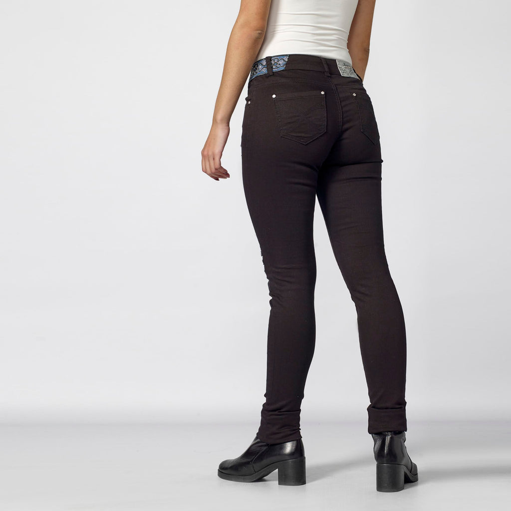 Pantalón Skinny Mujer Efecto Roto con Parches Étnicos – Koroshi 2012PT35