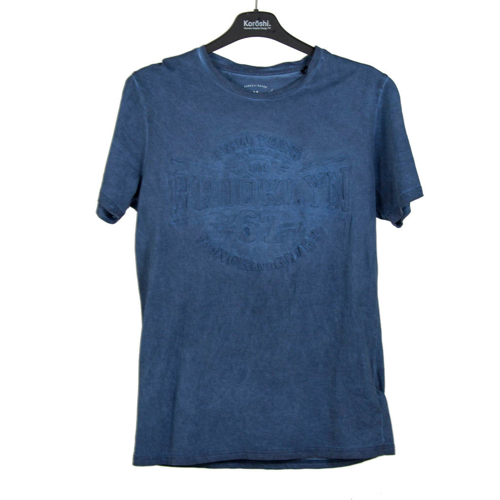 Camiseta Hombre Efecto Lavado Estampado en Relieve – Koroshi 2021MC09